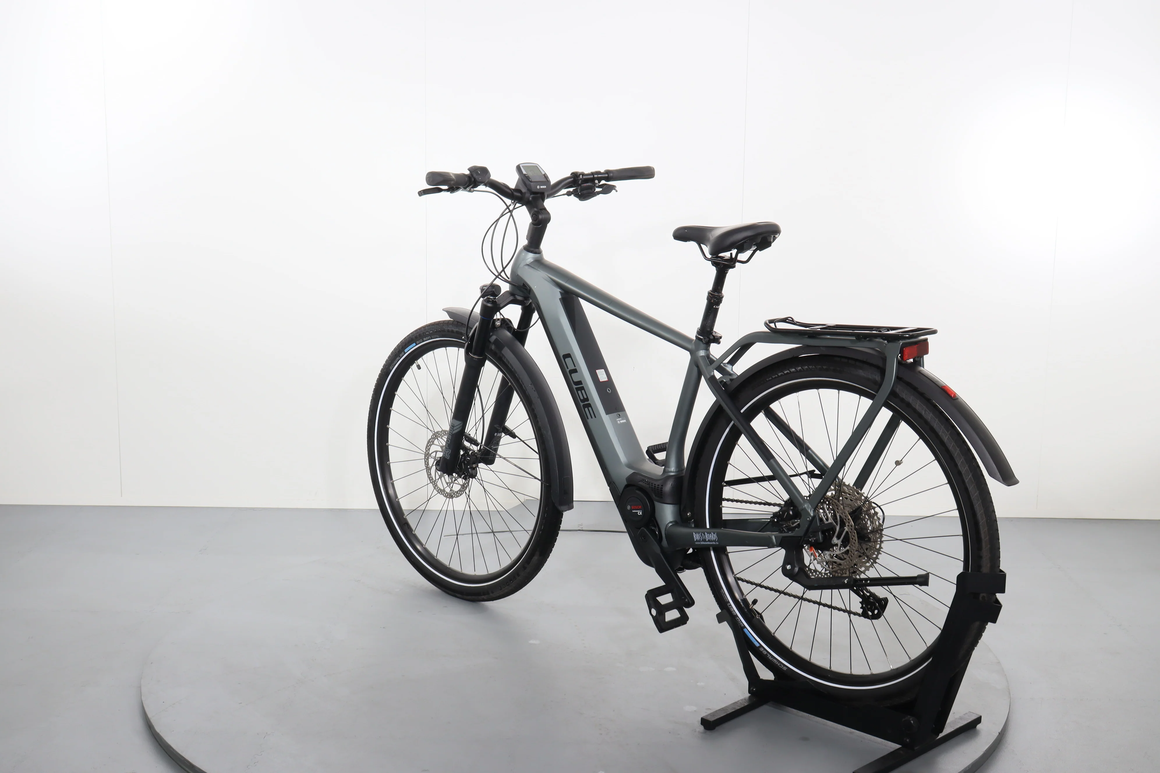 Cube Kathmandu Hybrid Pro 625 - Image 5