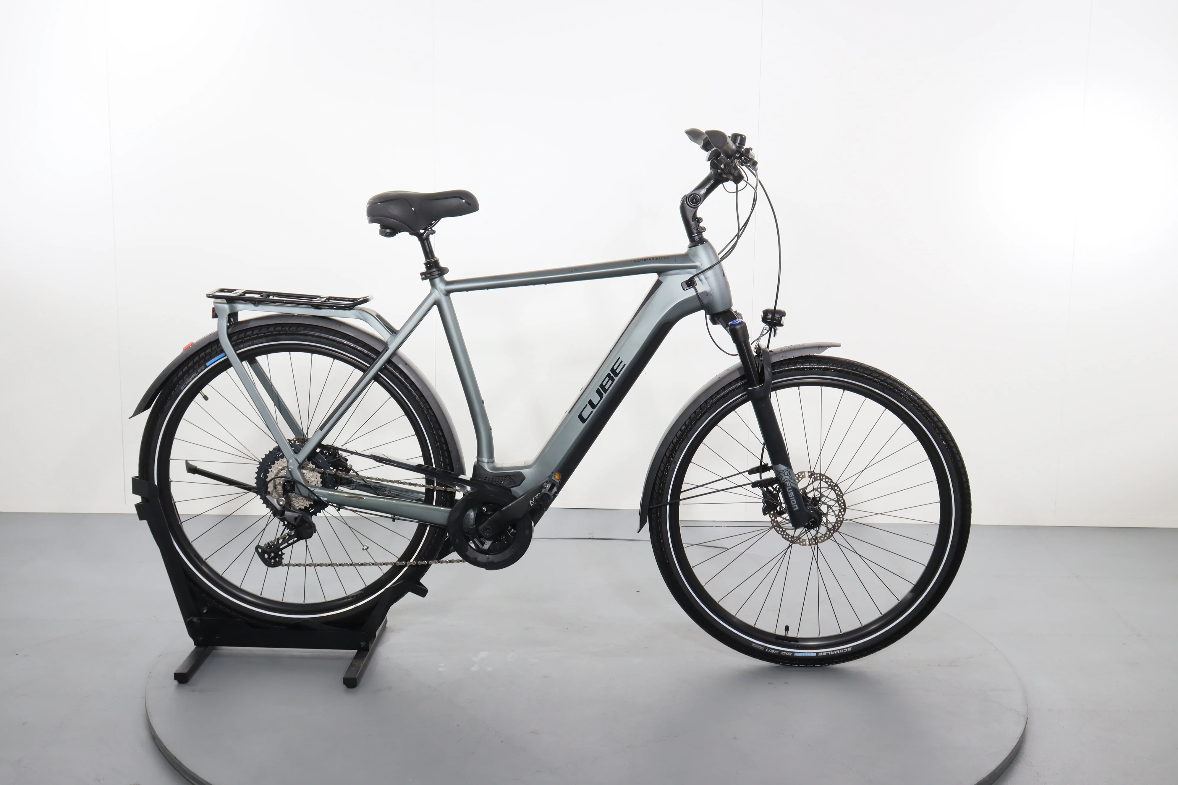 Cube Kathmandu Hybrid Pro 625