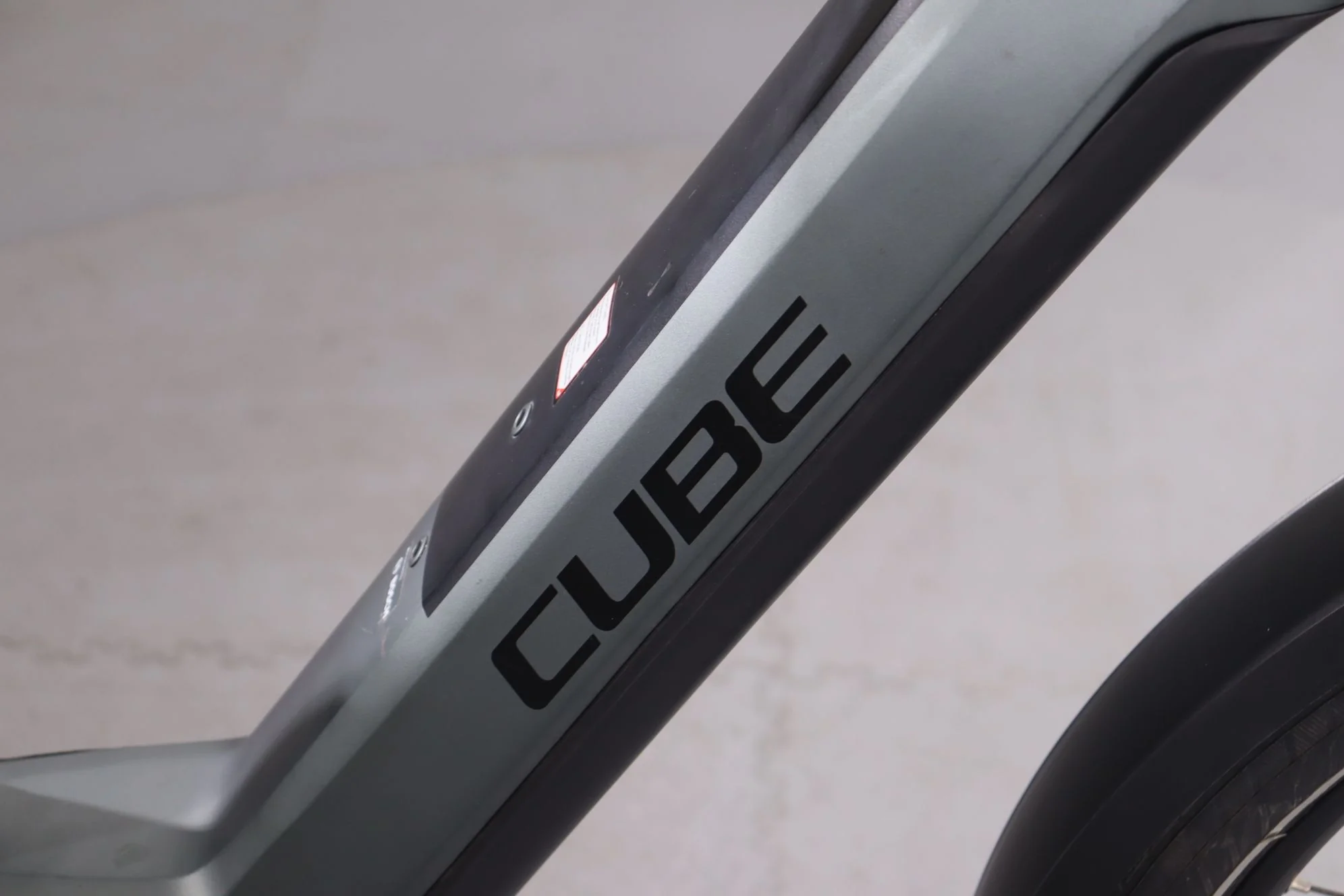 Cube Kathmandu Hybrid Pro 625 - Image 8