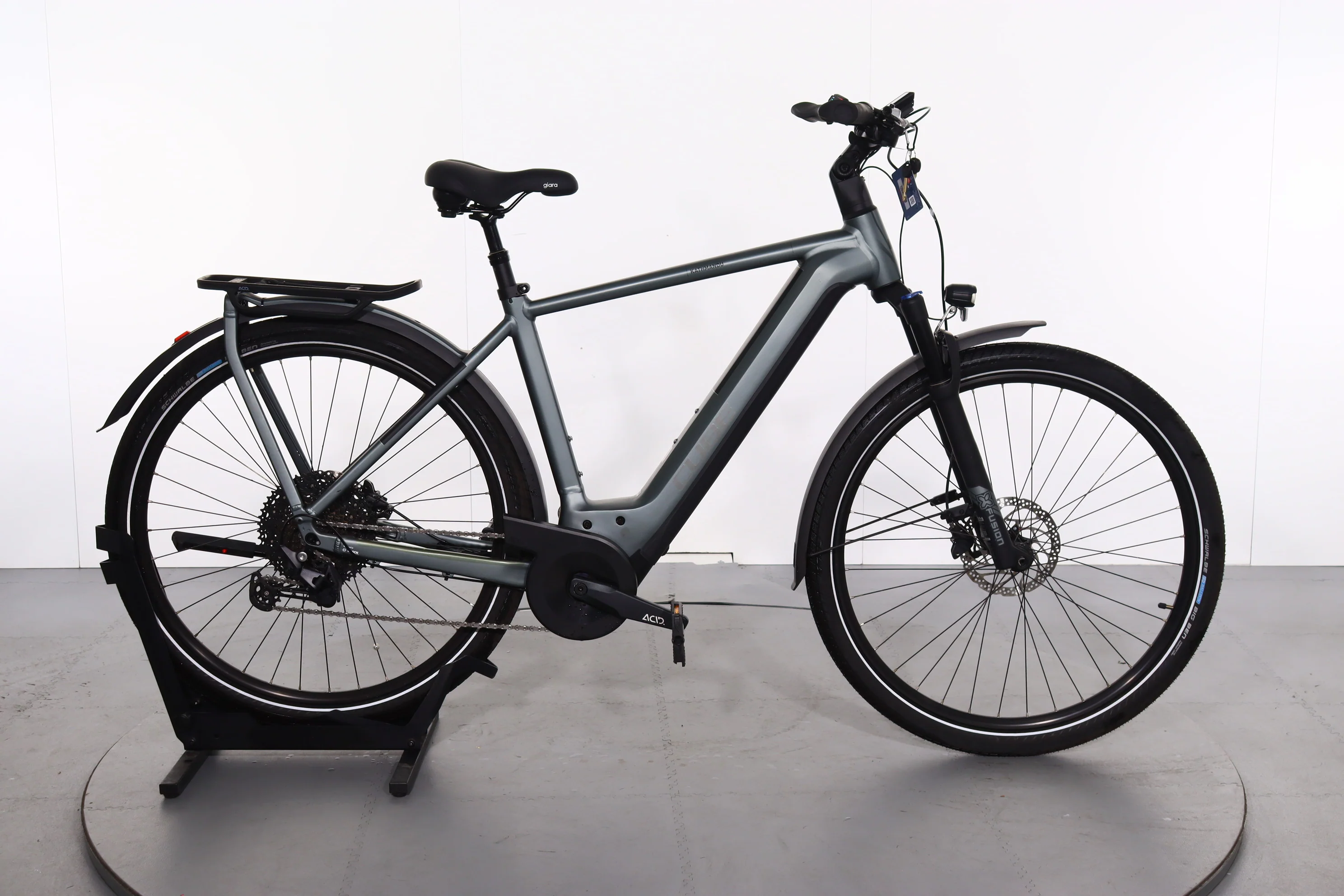 Cube Kathmandu Hybrid Pro 625