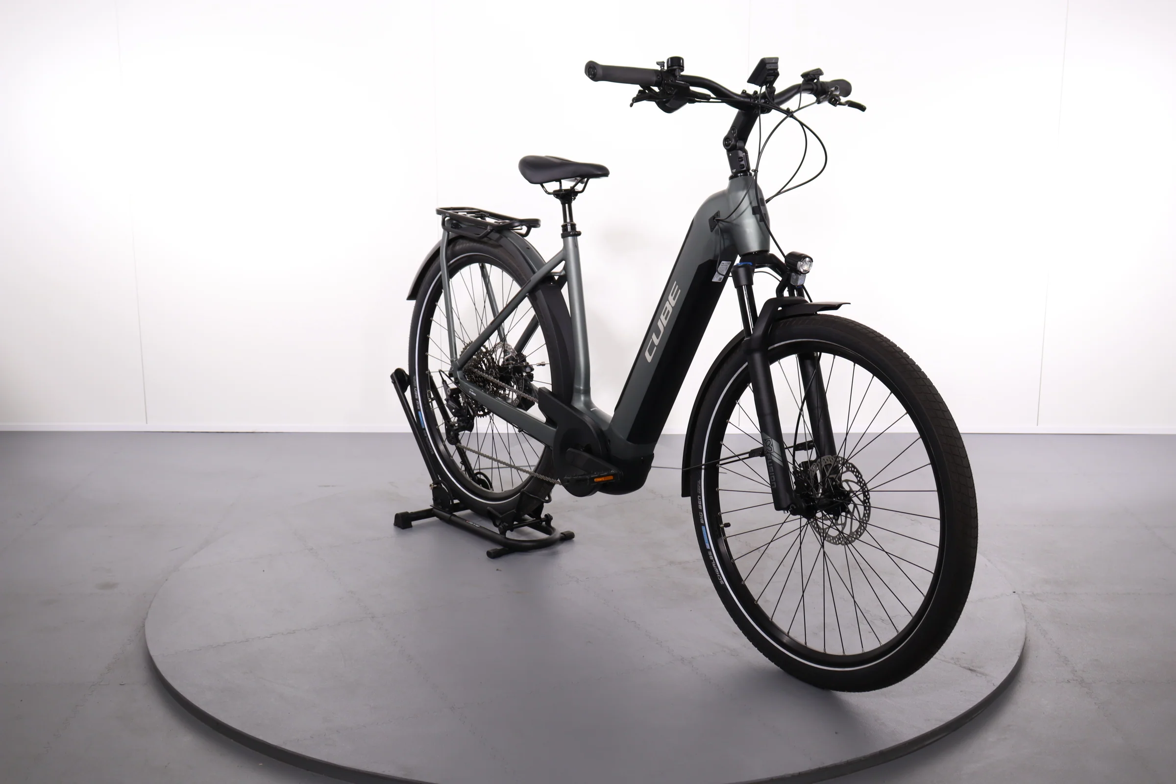 Cube Kathmandu Hybrid Pro 750 - Image 2