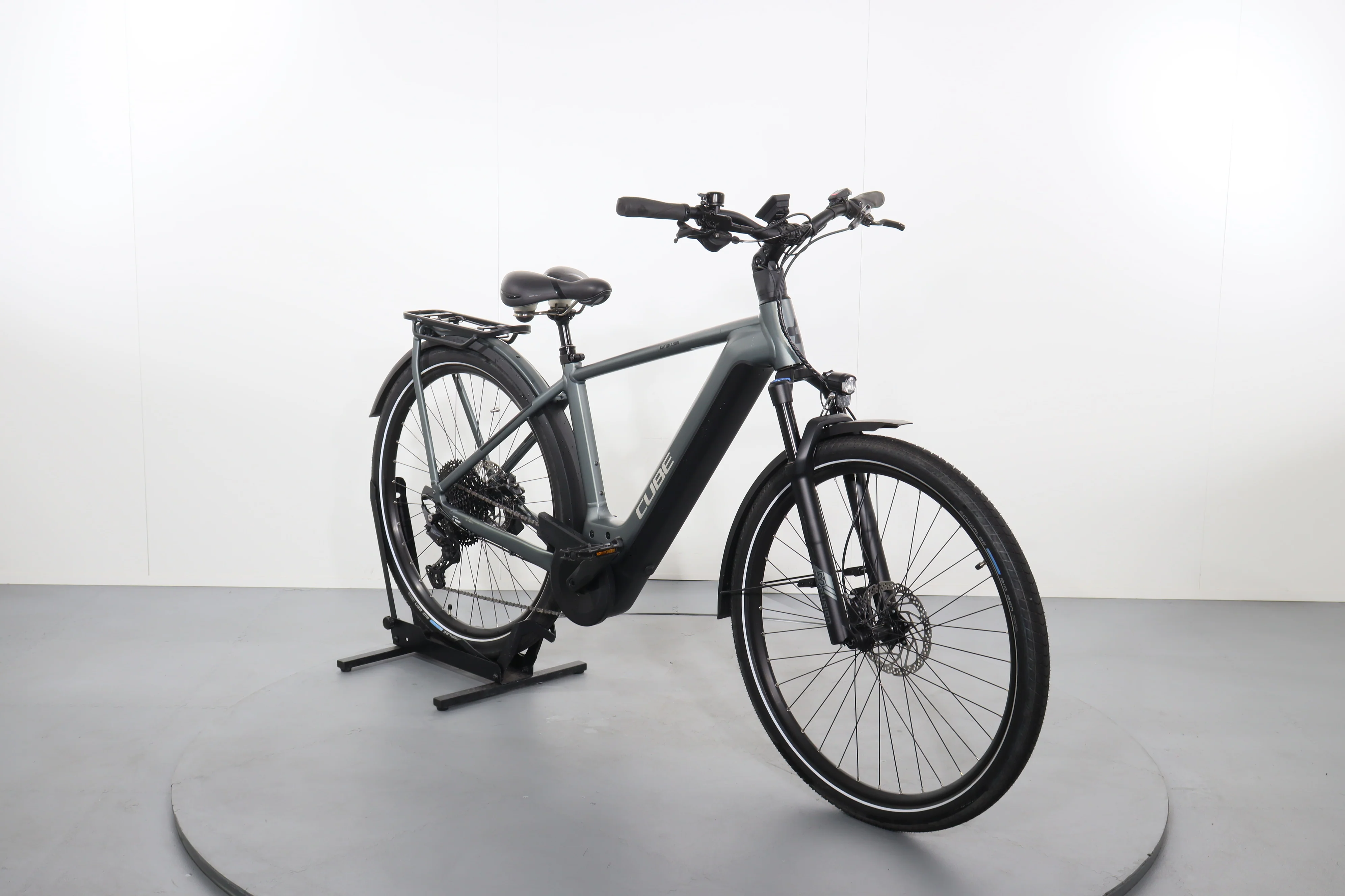 Cube Kathmandu Hybrid Pro 750 - Image 2