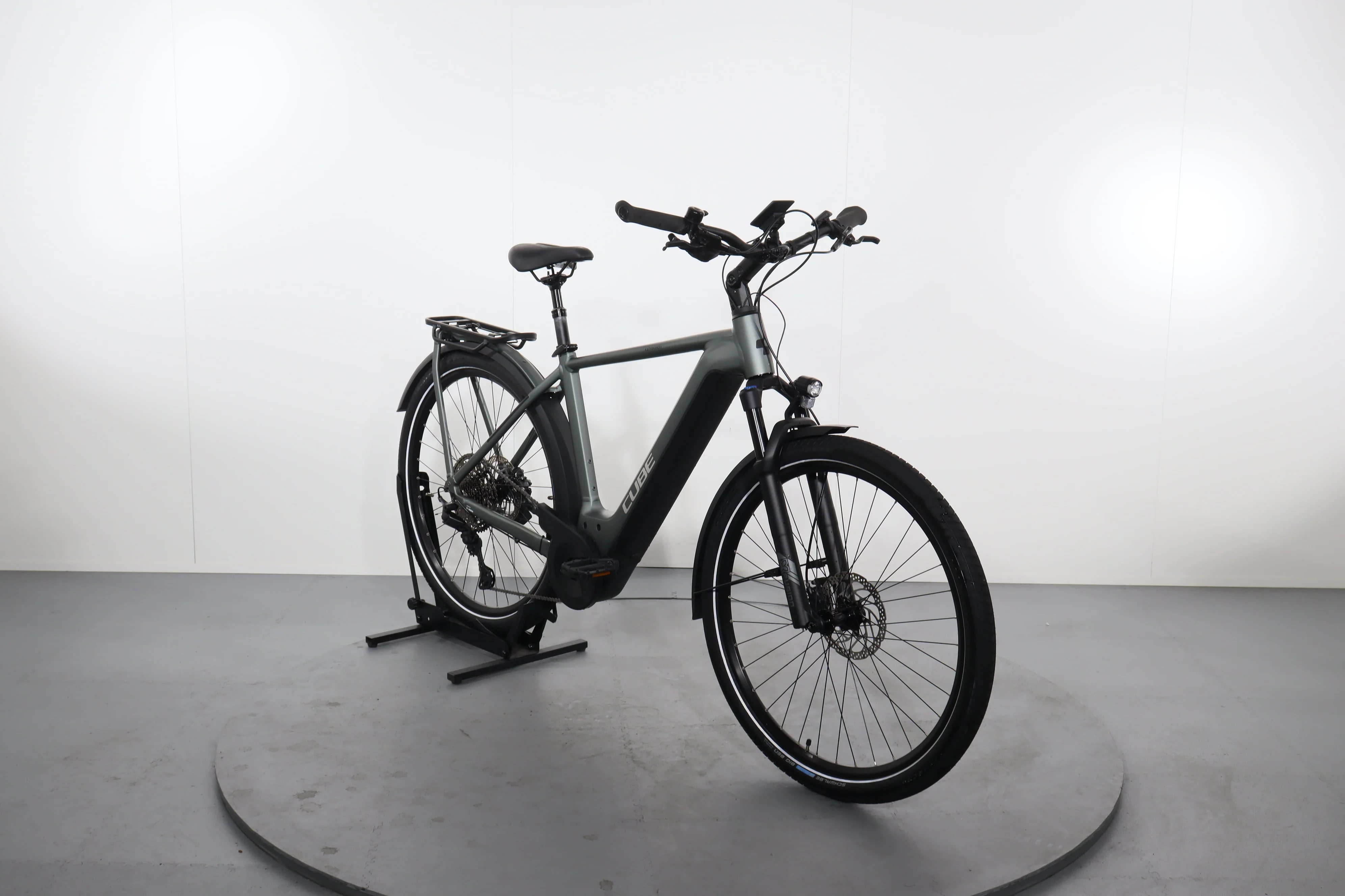 Cube Kathmandu Hybrid Pro 750 - Image 2