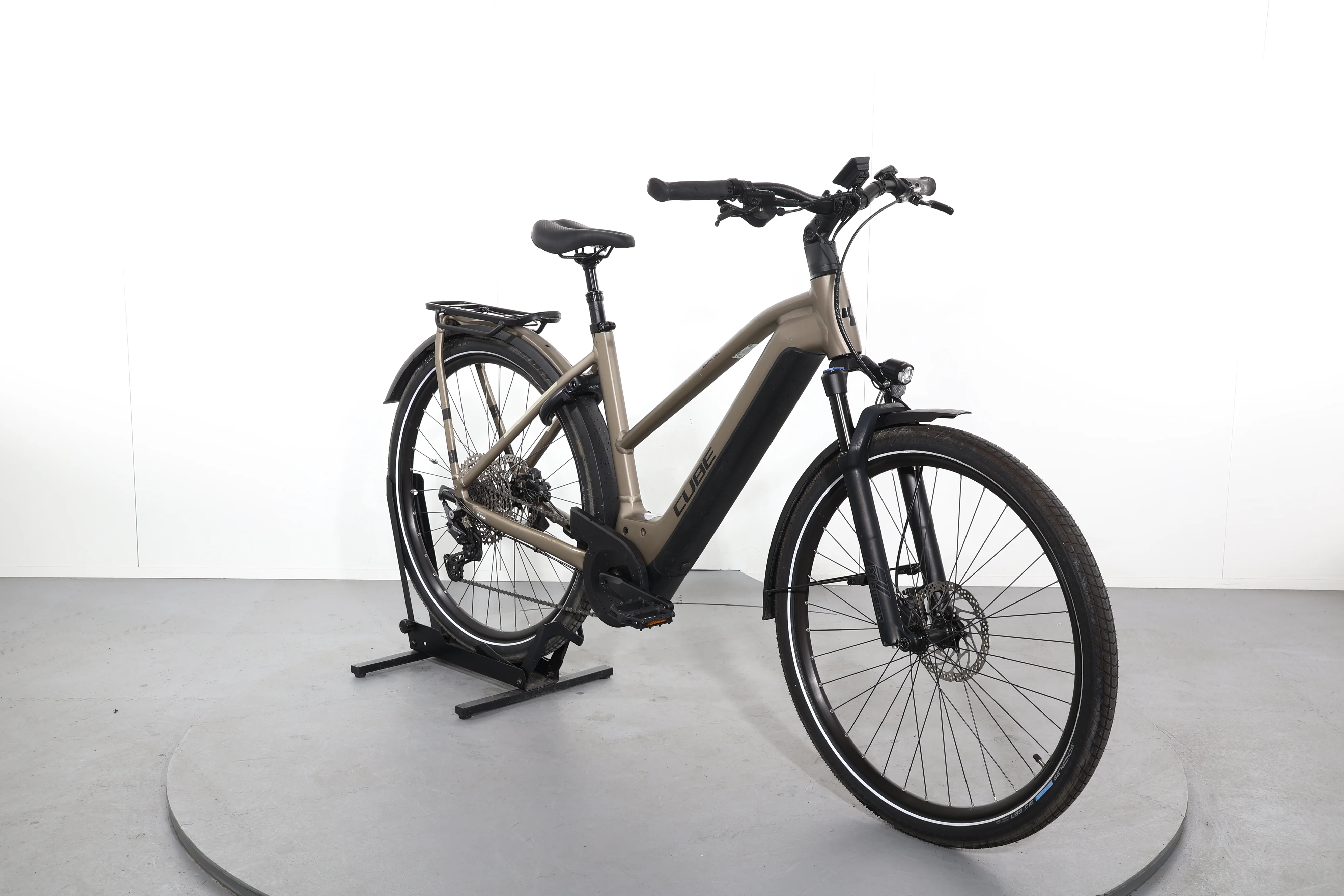 Cube Kathmandu Hybrid Pro 750 - Image 2