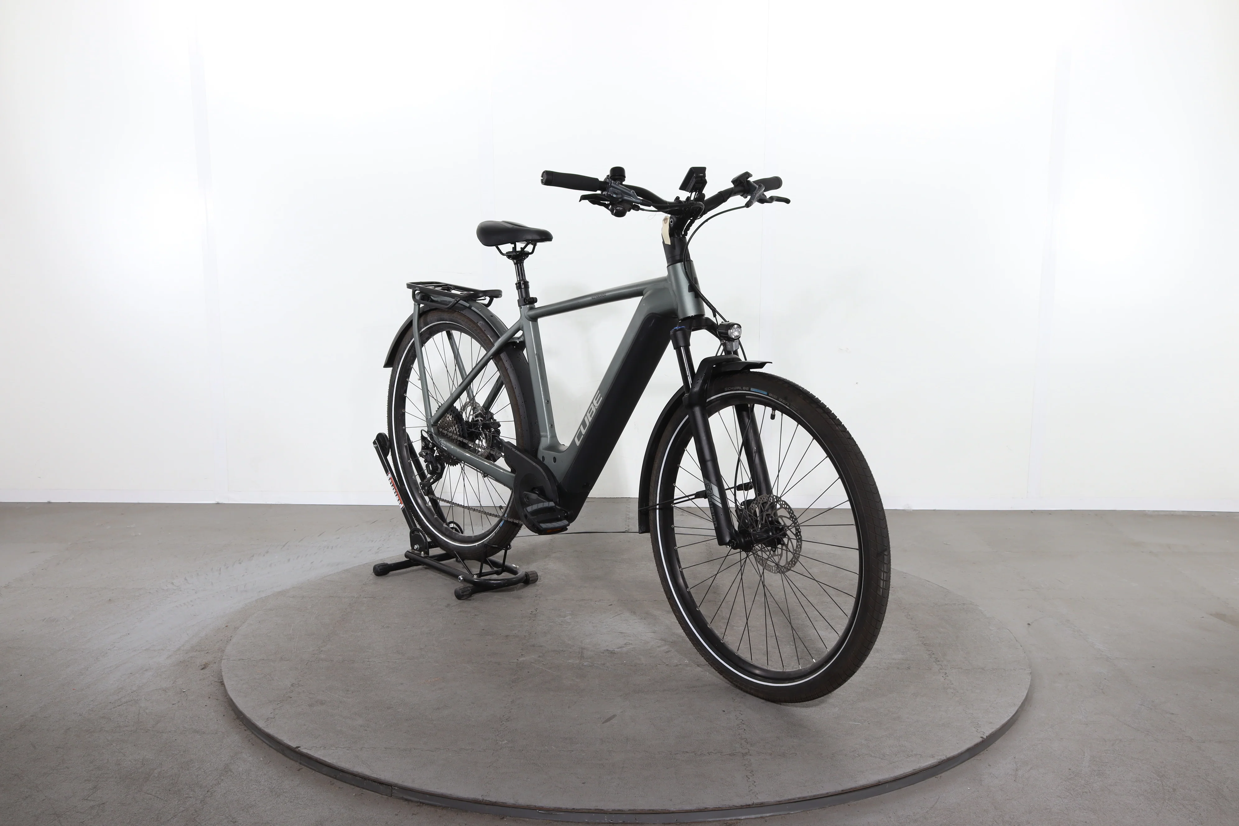 Cube Kathmandu Hybrid Pro 750 - Image 2