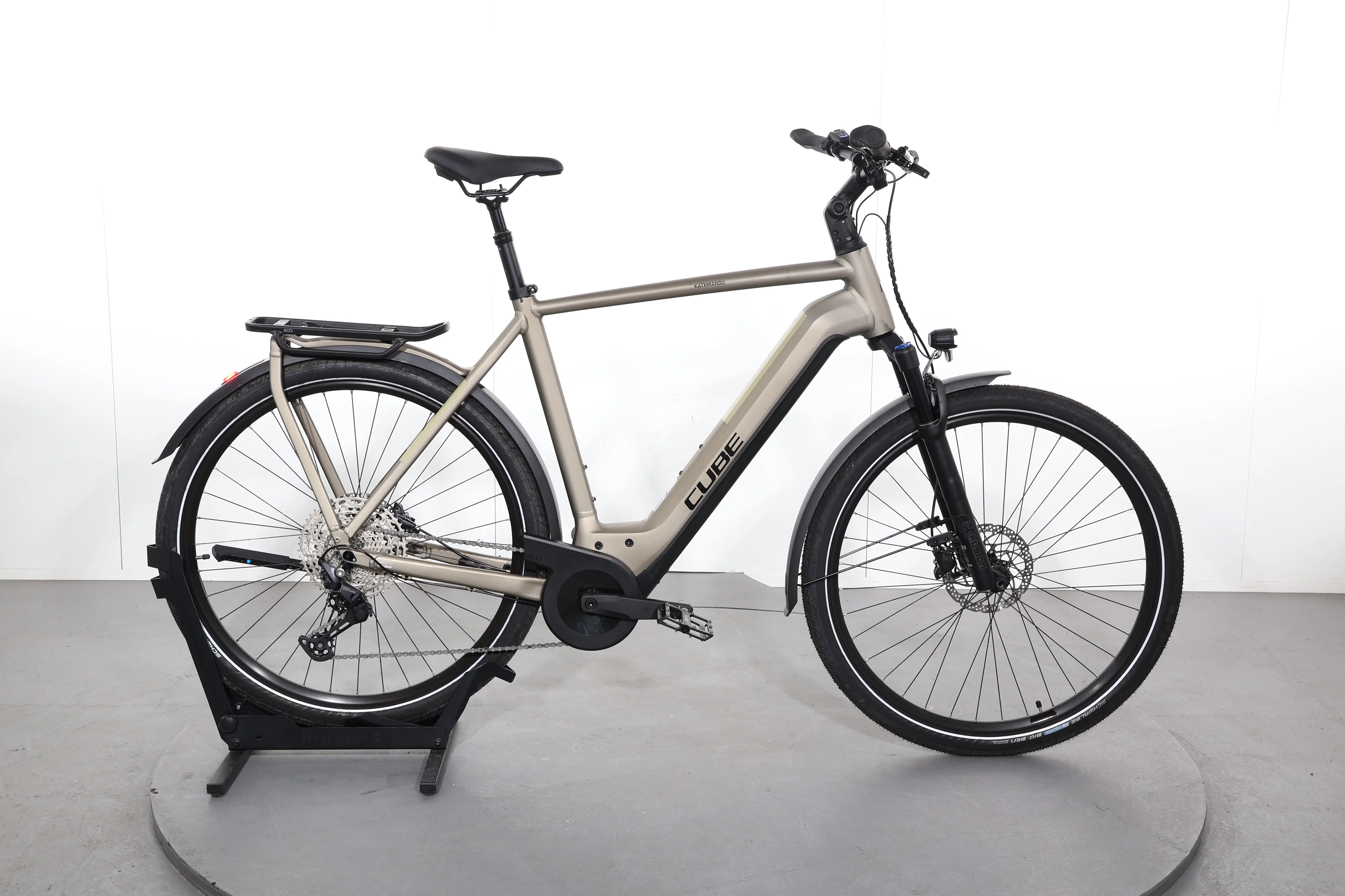 Cube Kathmandu Hybrid Pro 750