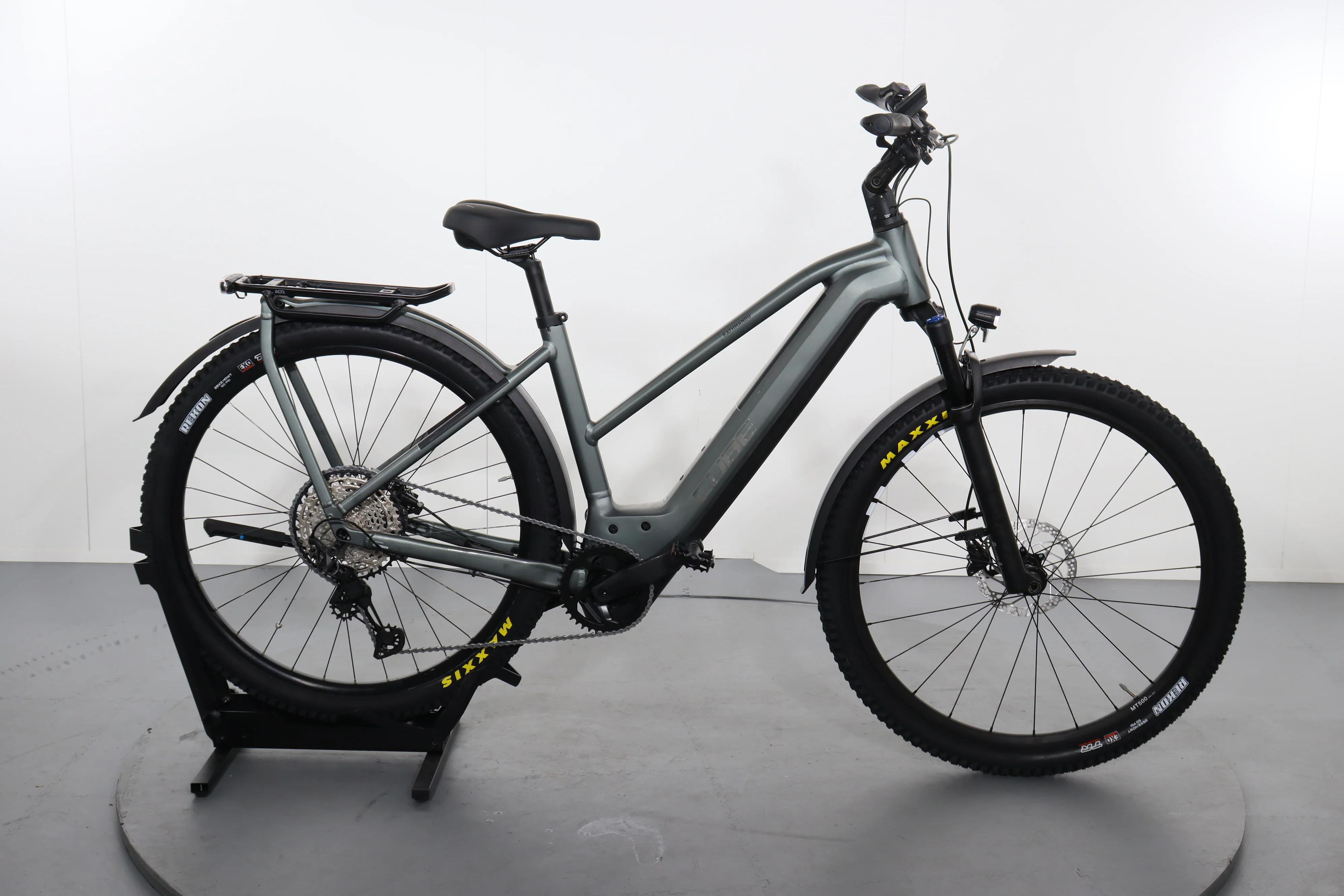 Cube Kathmandu Hybrid Pro