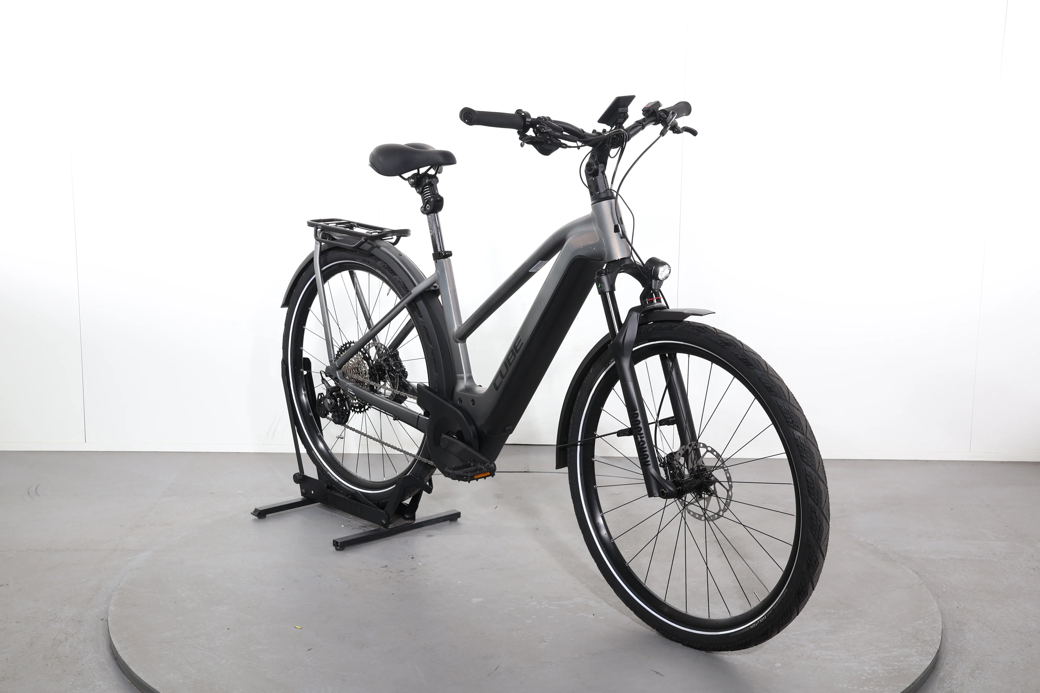 Cube Kathmandu Hybrid SLT 750 - Image 2