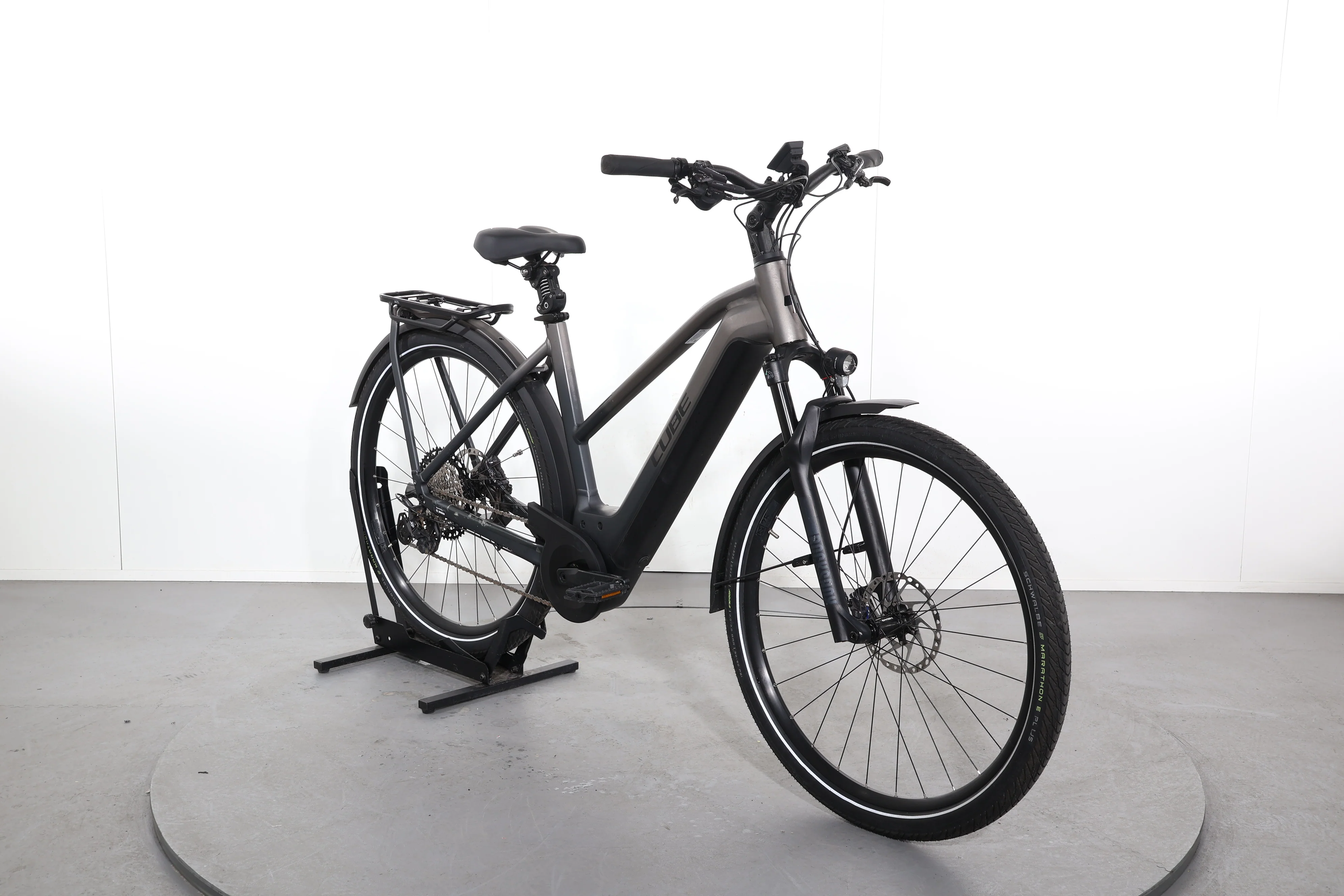 Cube Kathmandu Hybrid Slt 750 - Image 2