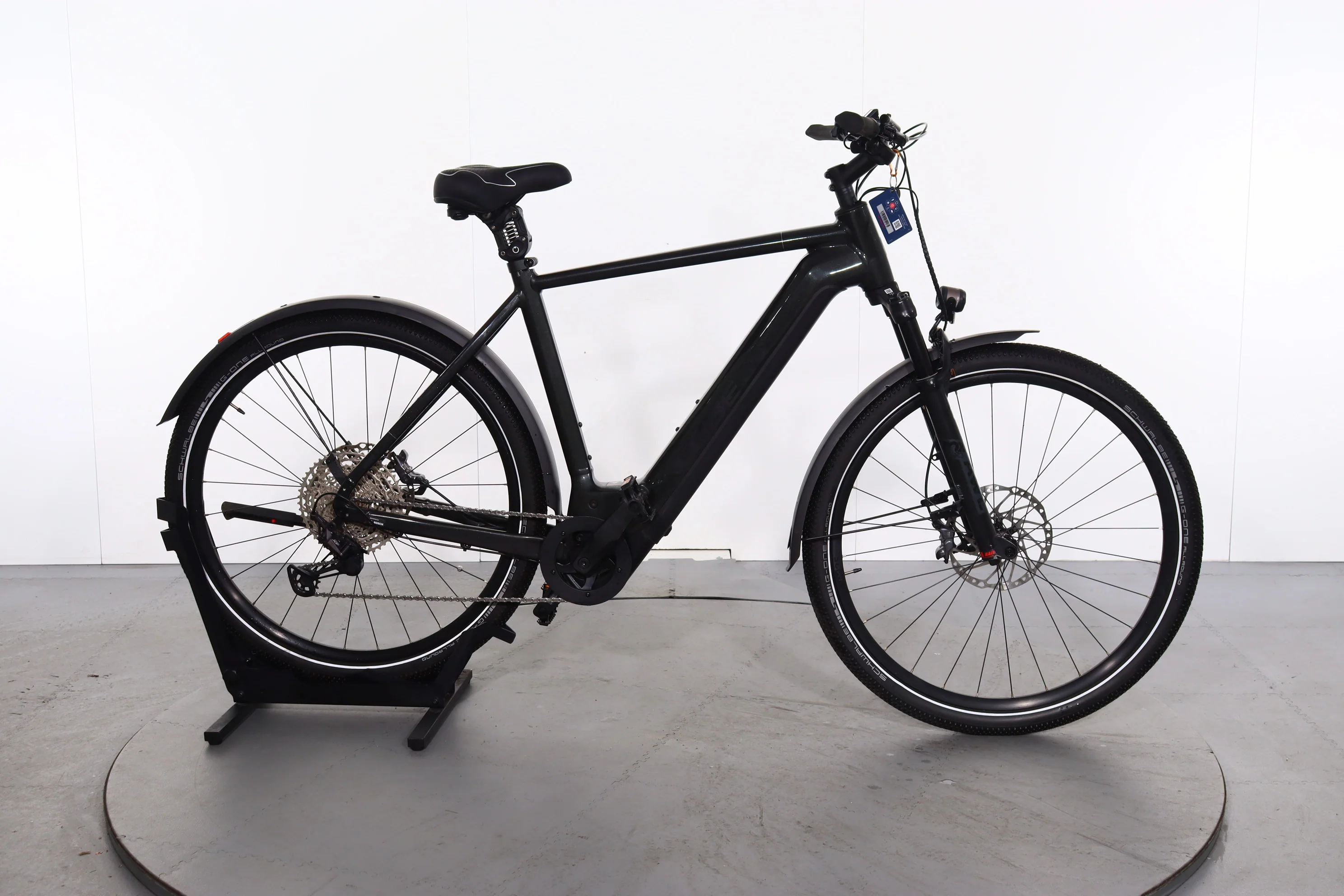 Cube Kathmandu Hybrid SLT