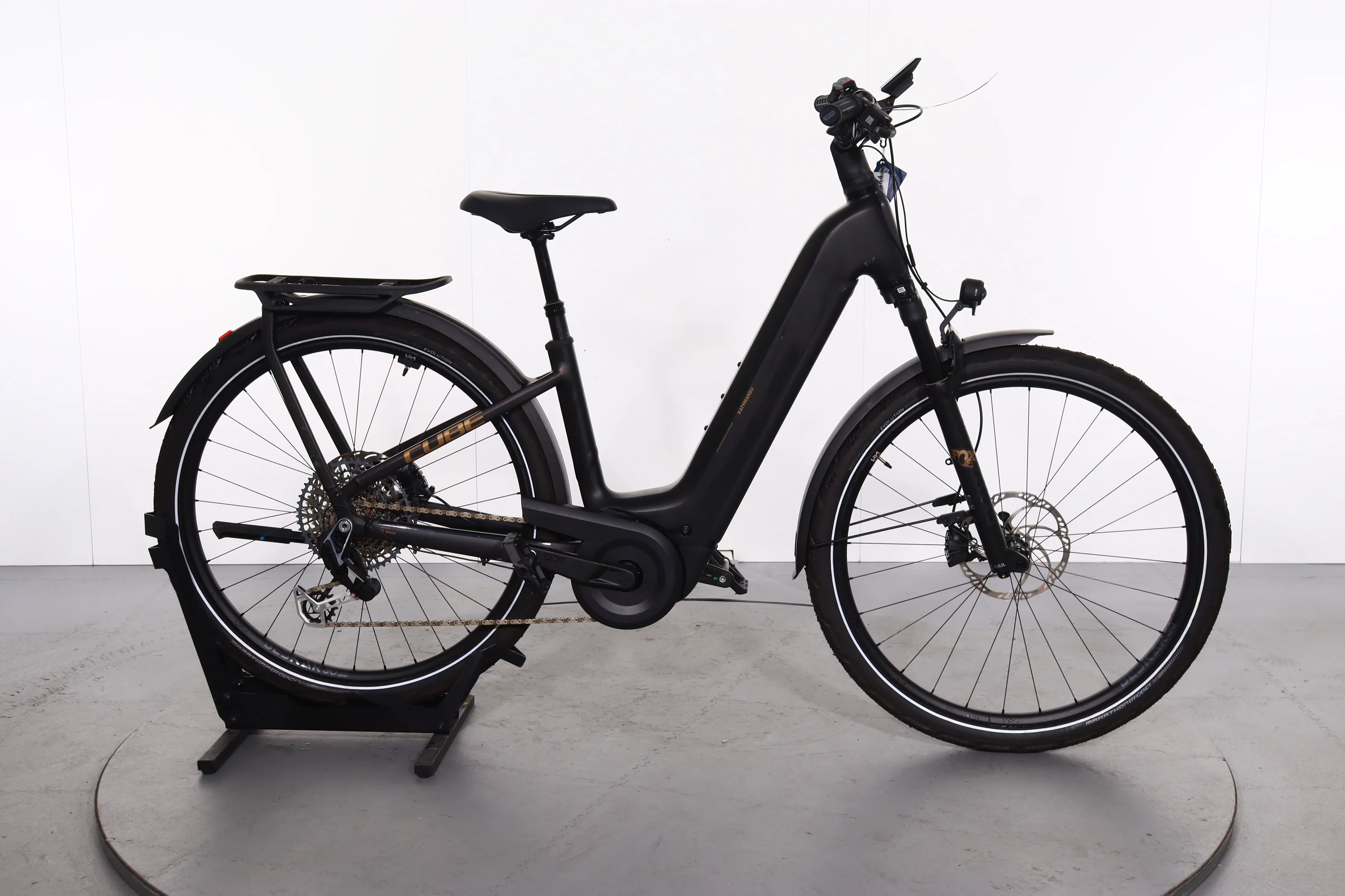 Cube Kathmandu Hybrid SLT