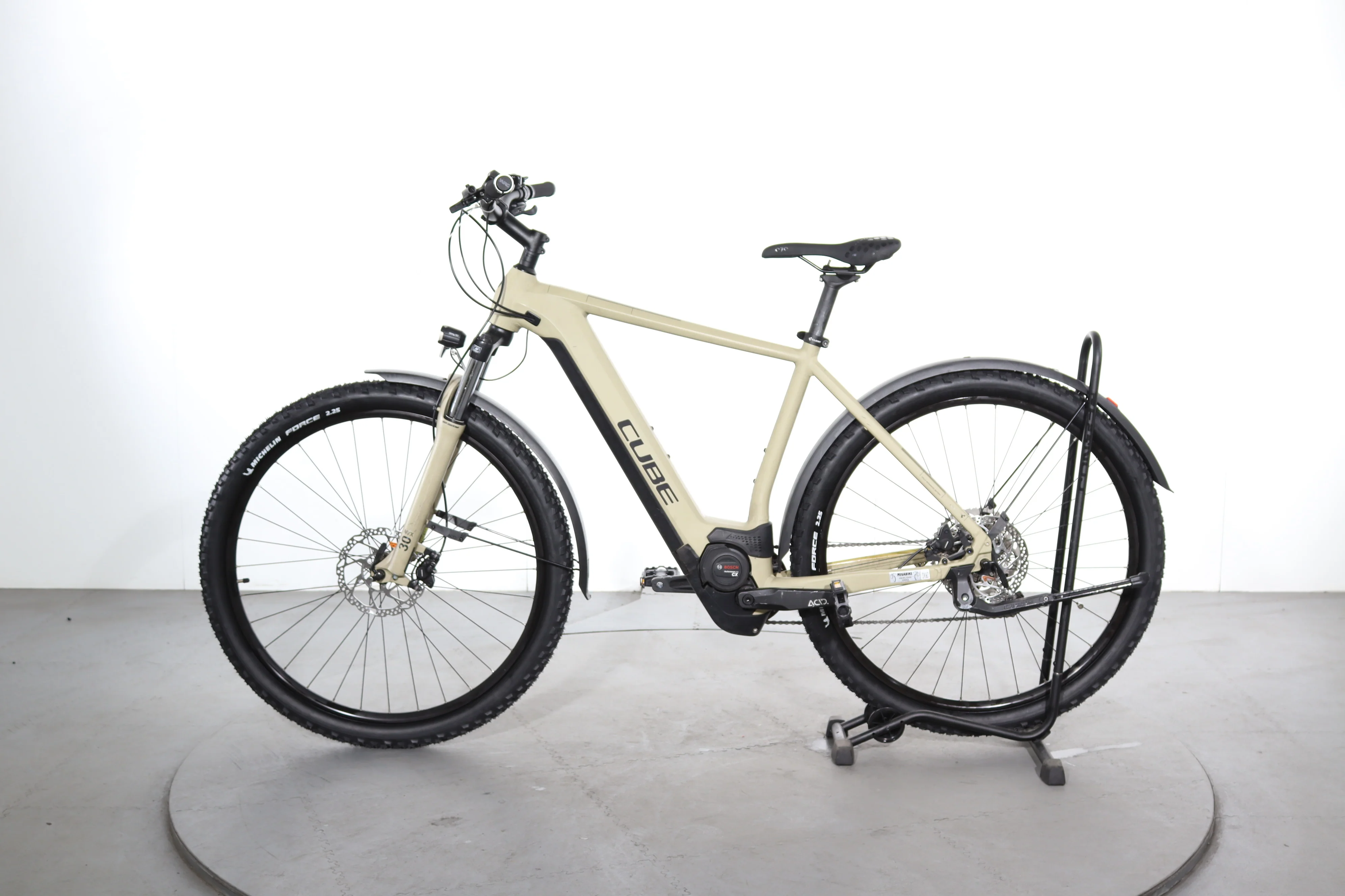 Cube Nuride Hybrid Pro 625 - Image 4