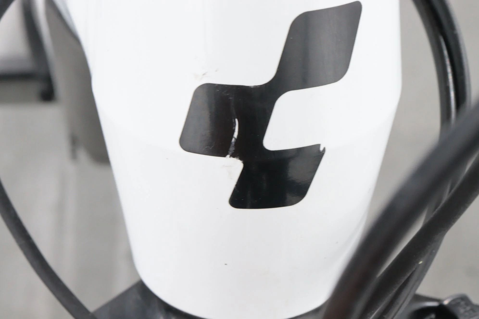Cube Reaction Hybrid One - Image 8