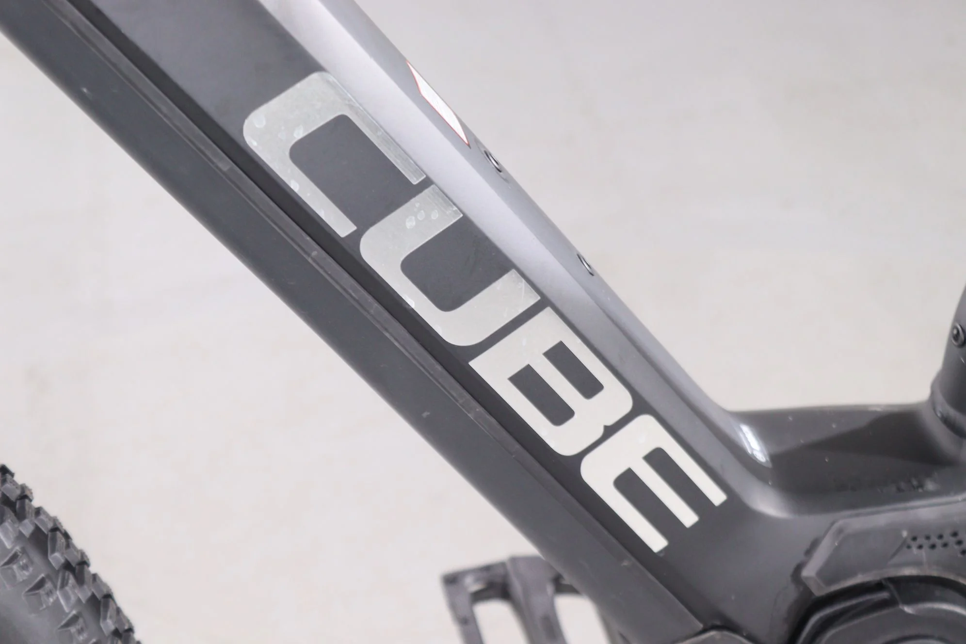 Cube Reaction Hybrid One - Image 9