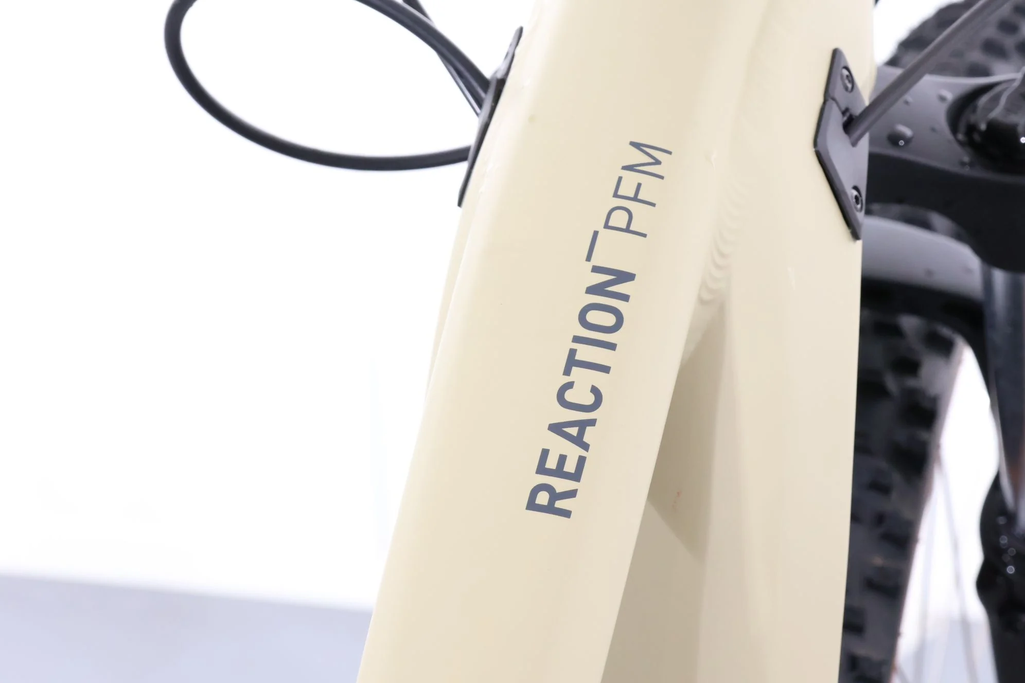 Cube Reaction Hybrid Performance 500 - Image 13