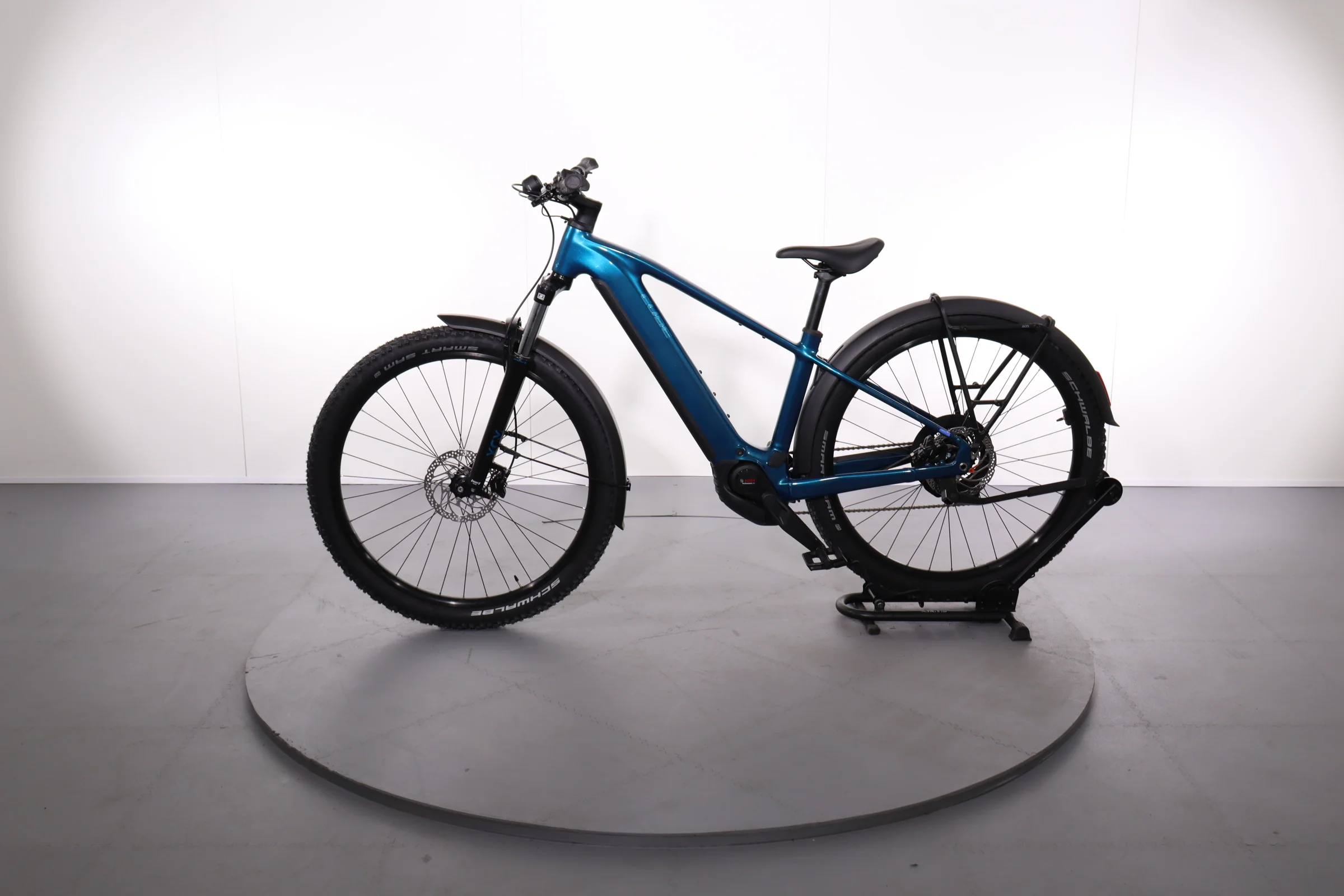 Cube REACTION HYBRID PERFORMANCE 600 FE ELECTRICBLUE/DAZZLE - Image 4
