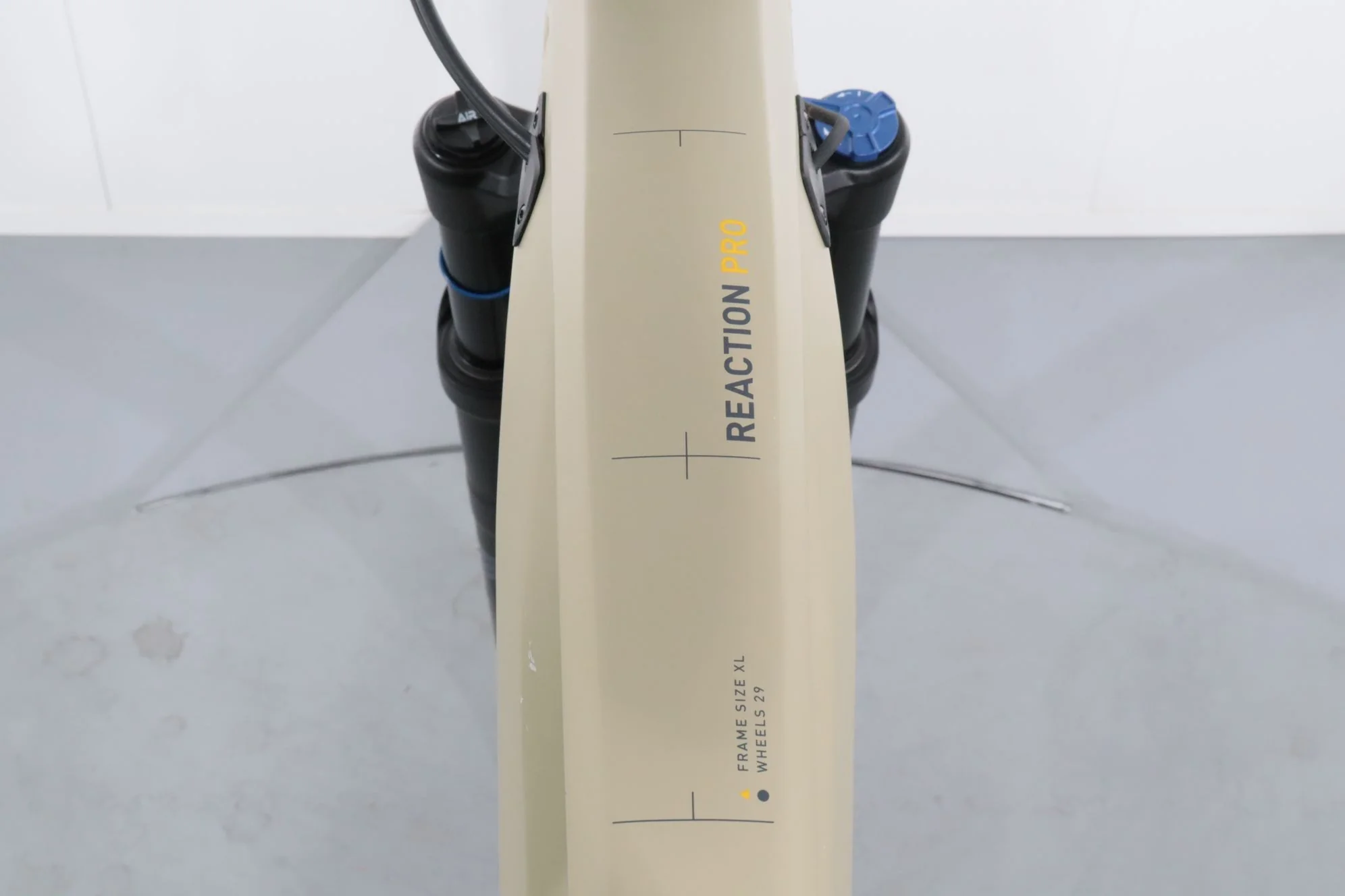 Cube Reaction Hybrid Pro - Image 12