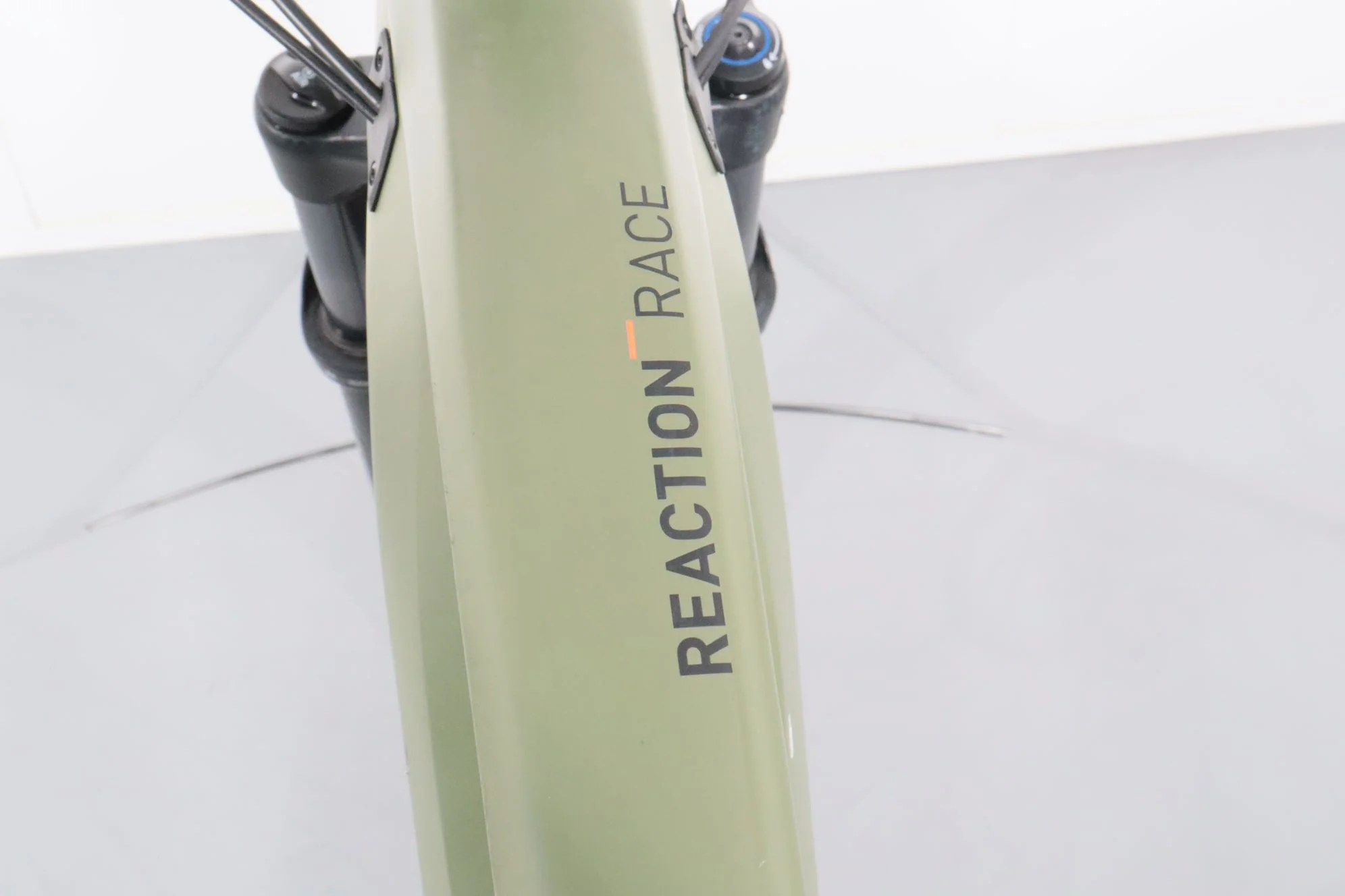 Cube Reaction Hybrid Race 625 - Image 13