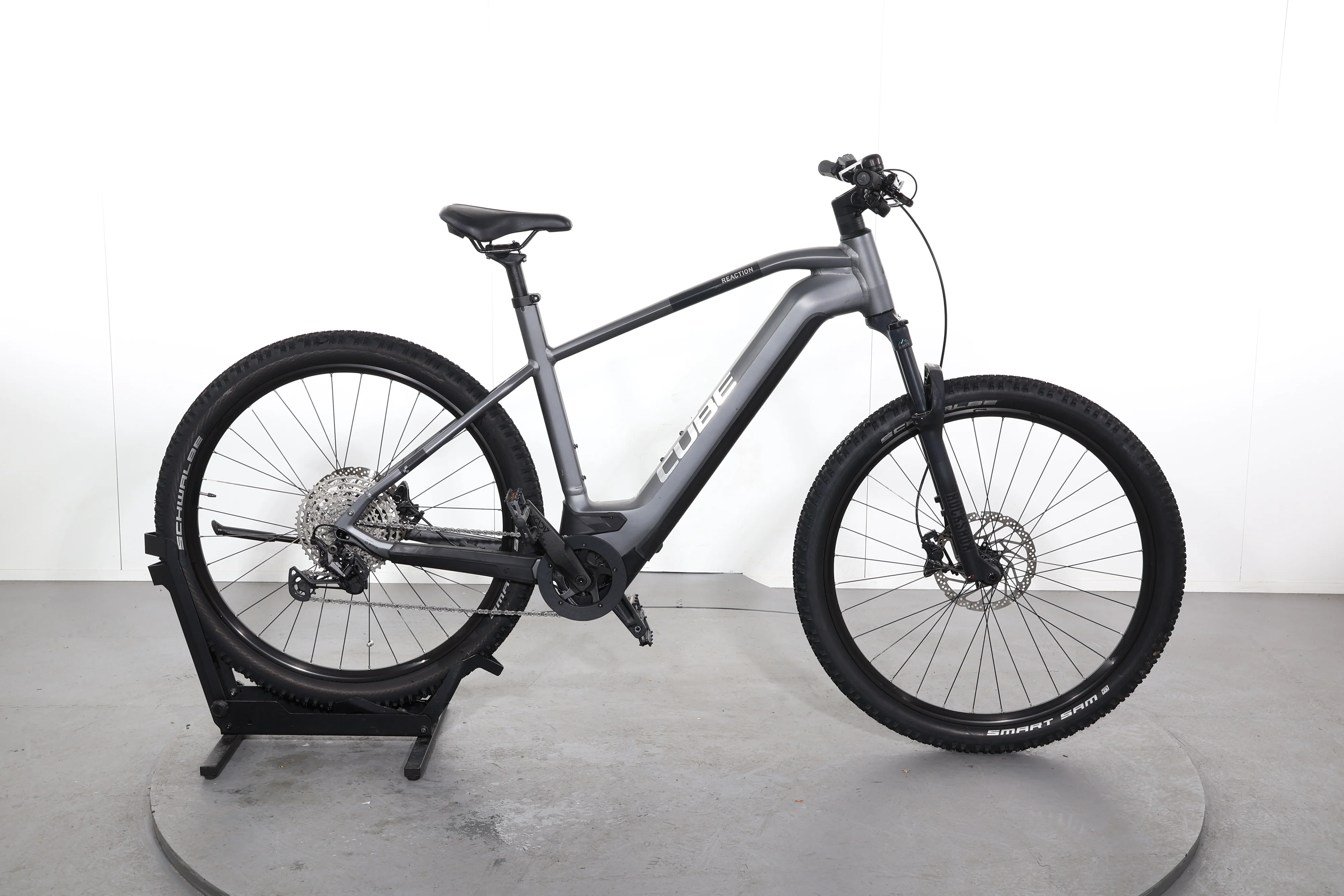 Cube Reaction Hybrid Race 750