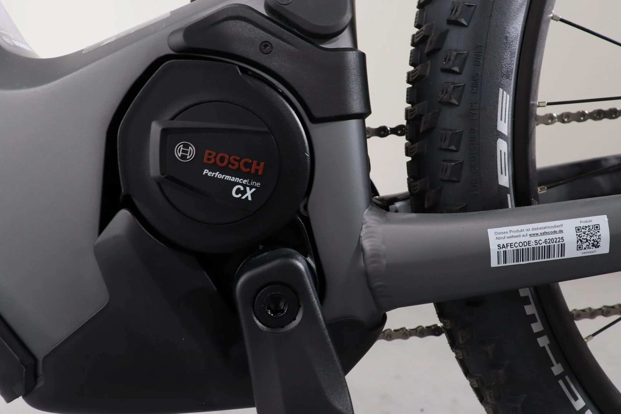 Cube Reaction Hybrid Race 750 - Image 12