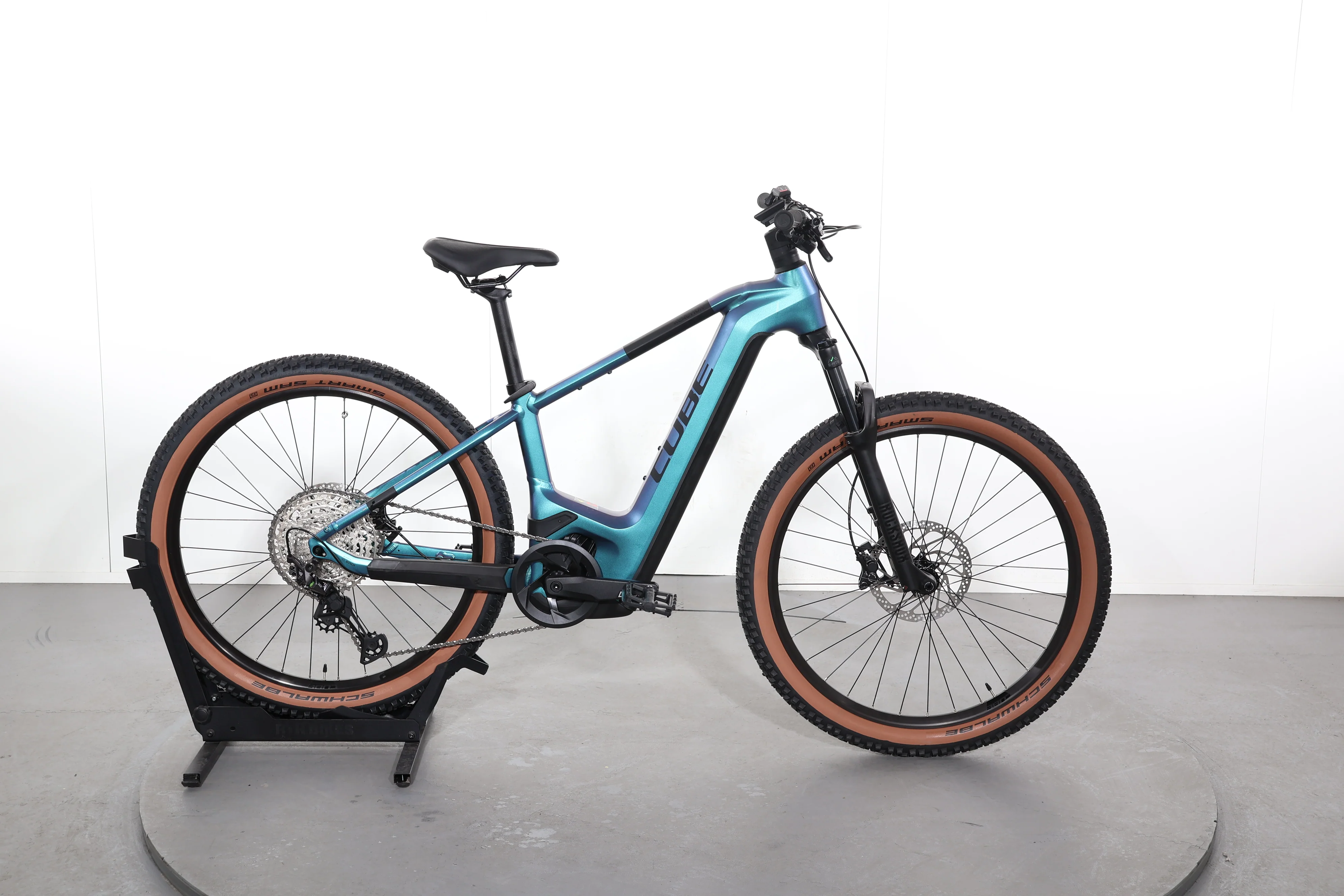 Cube Reaction Hybrid Race 750