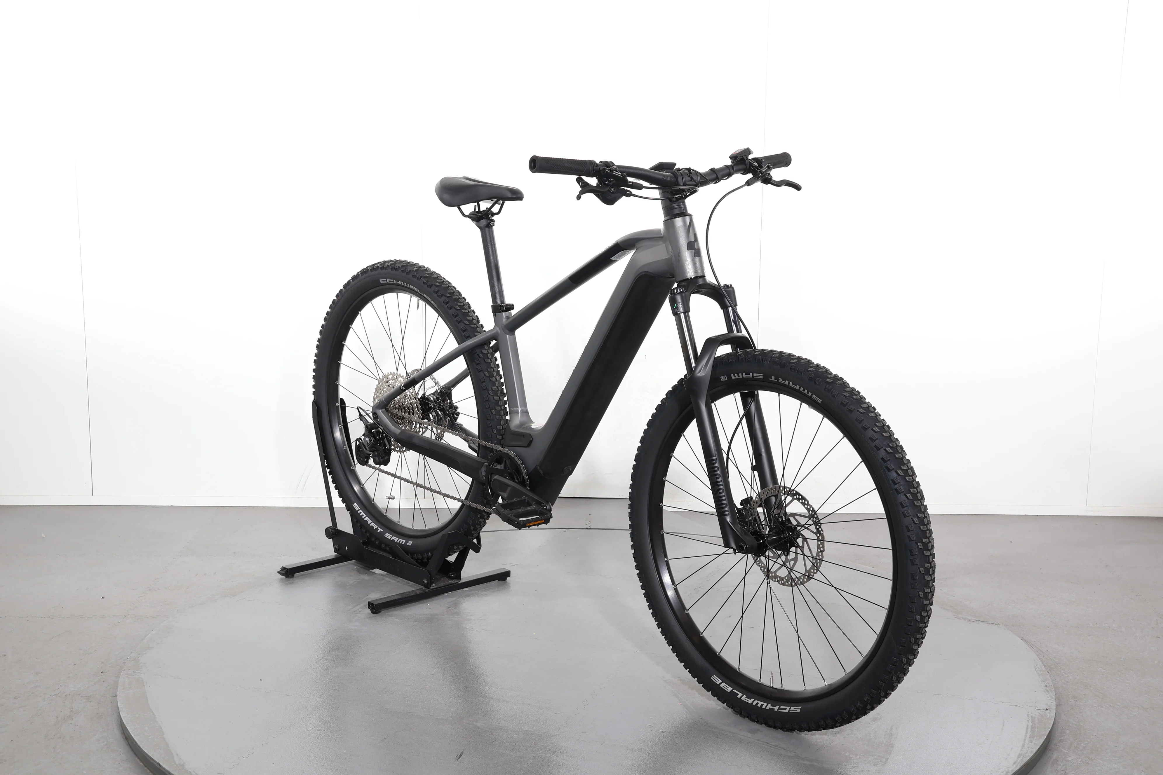 Cube Reaction Hybrid Race 750 - Image 2