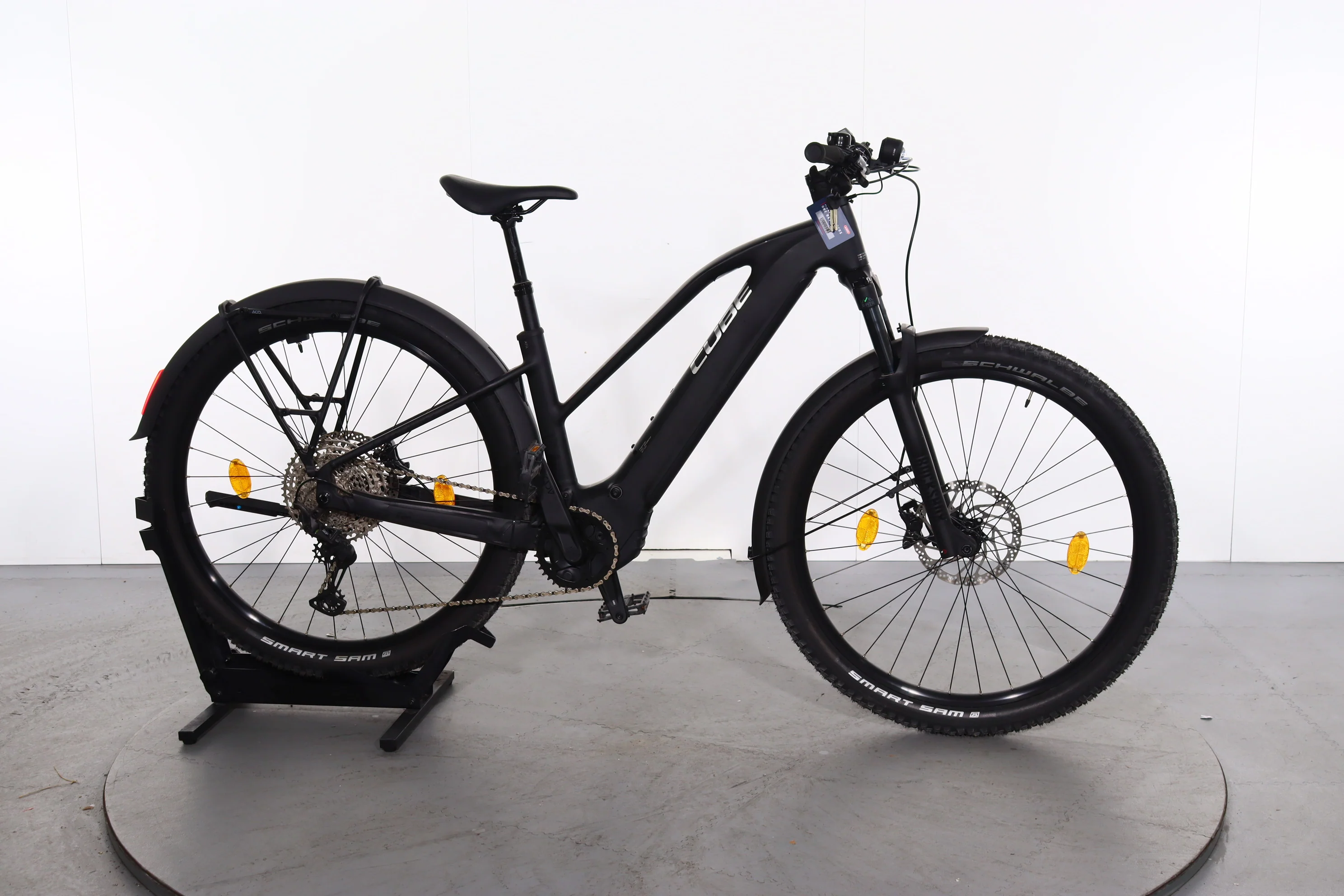Cube Reaction Hybrid Race Allroad
