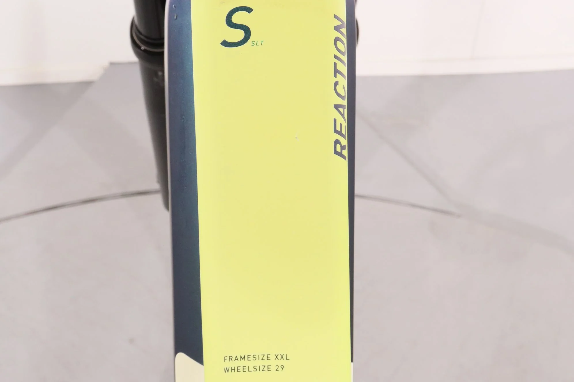 Cube Reaction Hybrid Slt 750 - Image 11