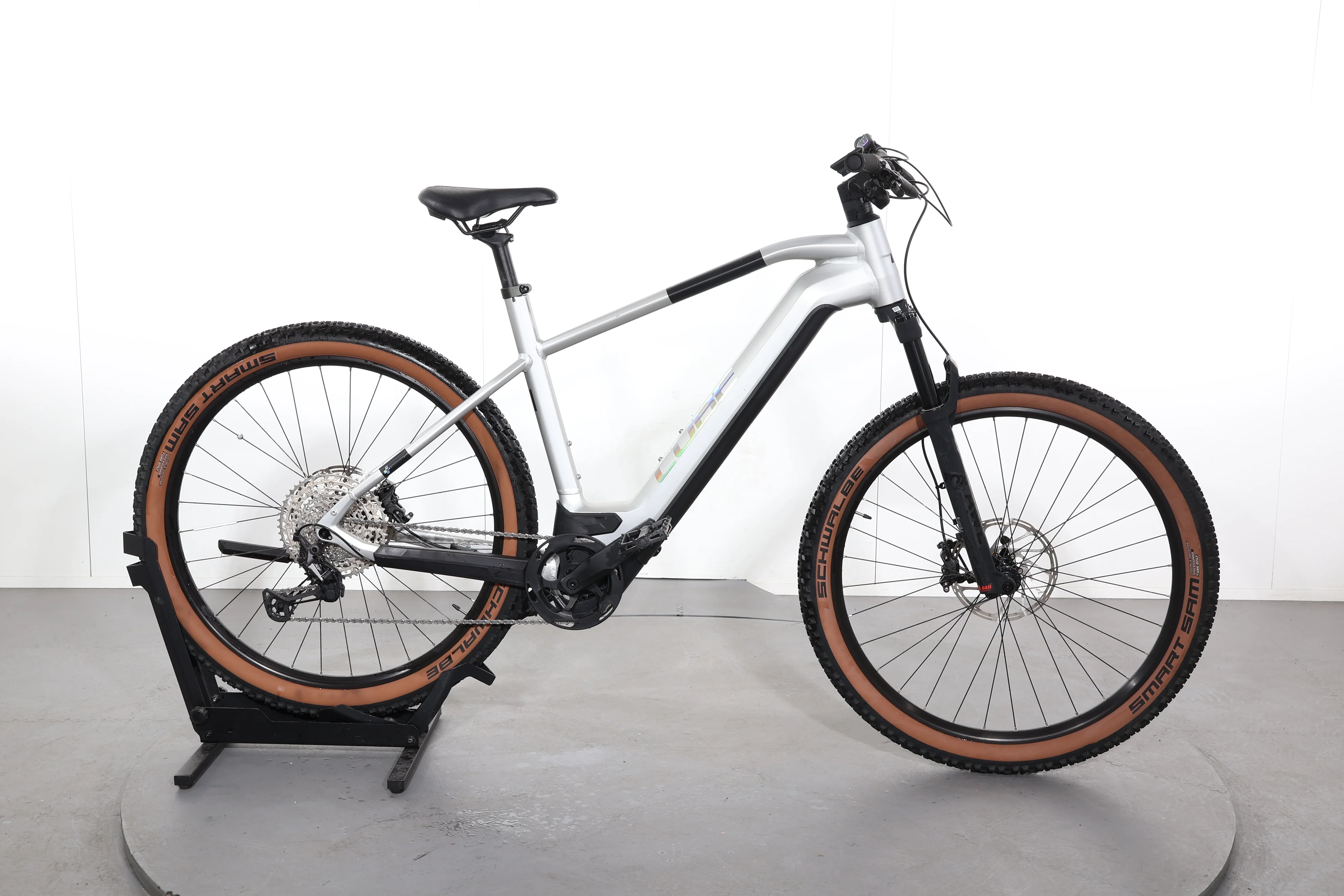 Cube Reaction Hybrid Slx 750