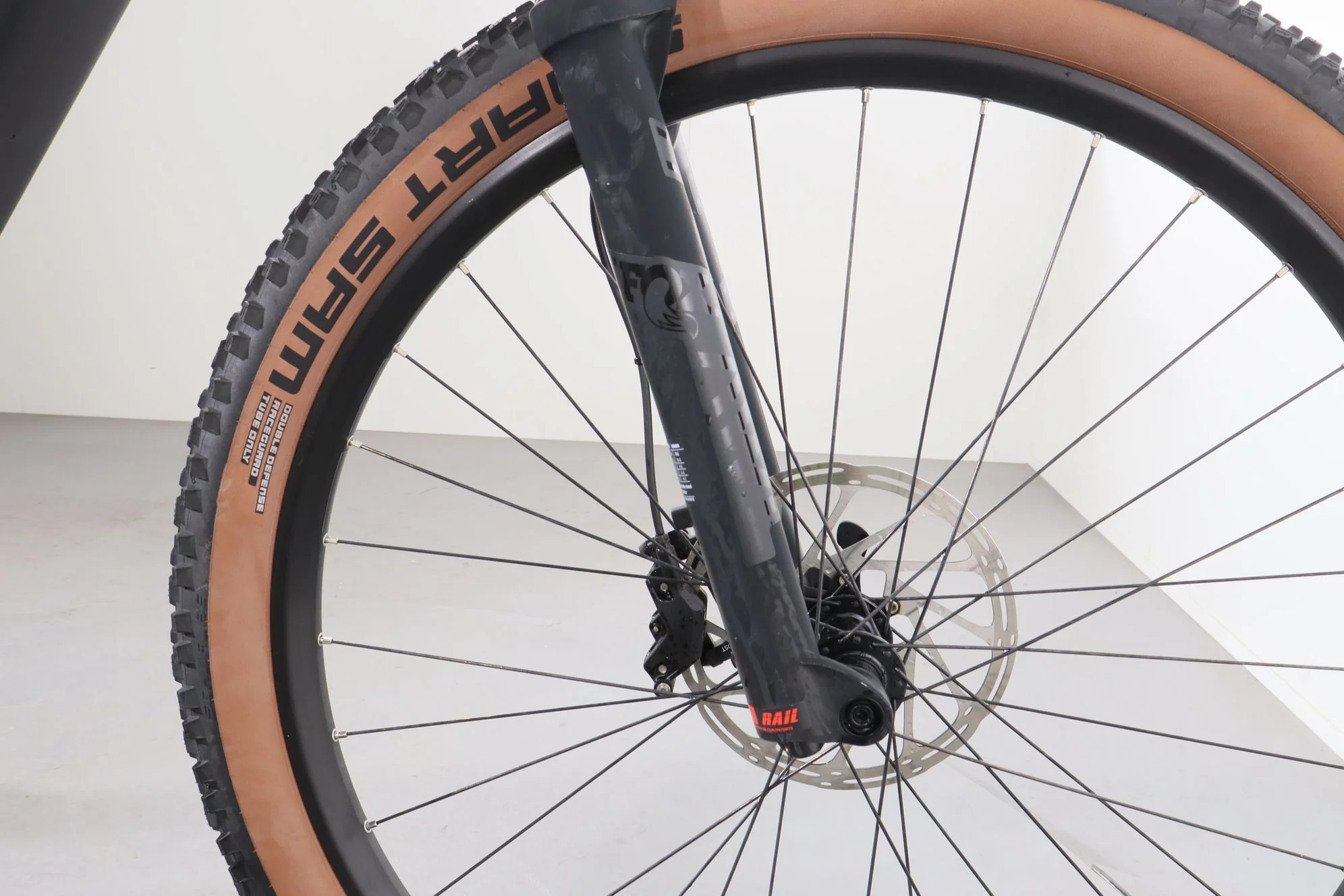 Cube Reaction Hybrid Slx 750 - Image 12