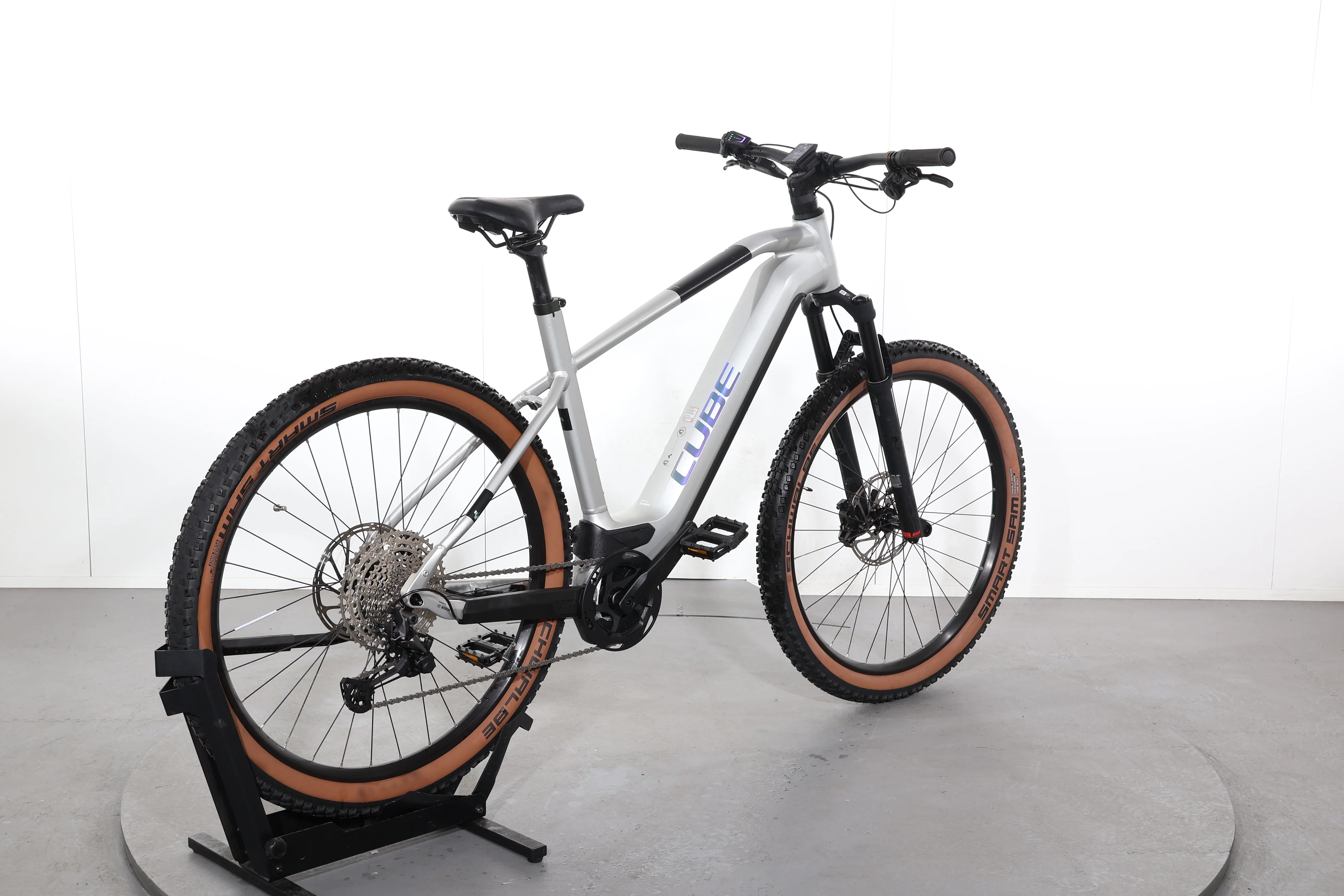 Cube Reaction Hybrid Slx 750 - Image 6