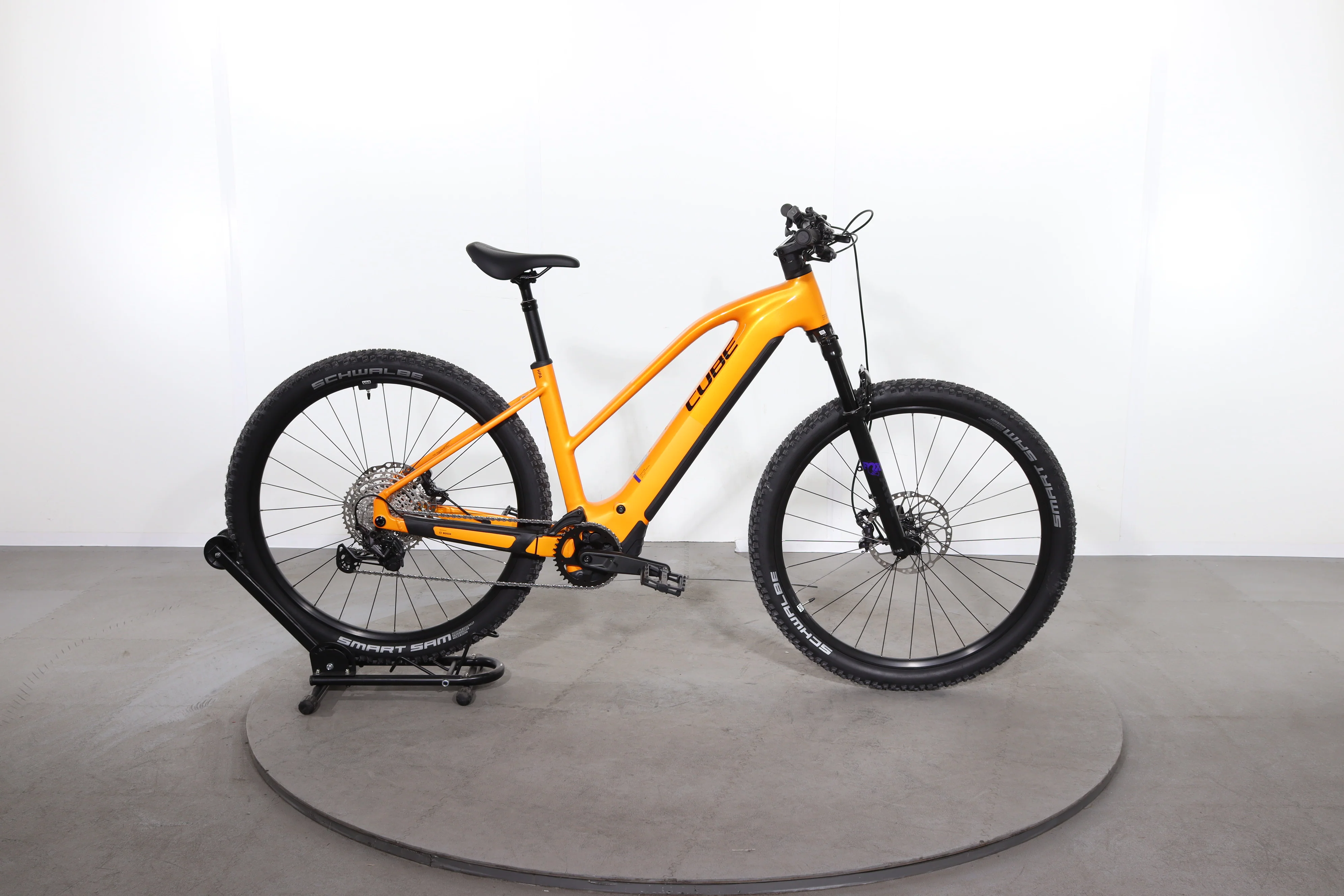 Cube Reaction Hybrid SLX