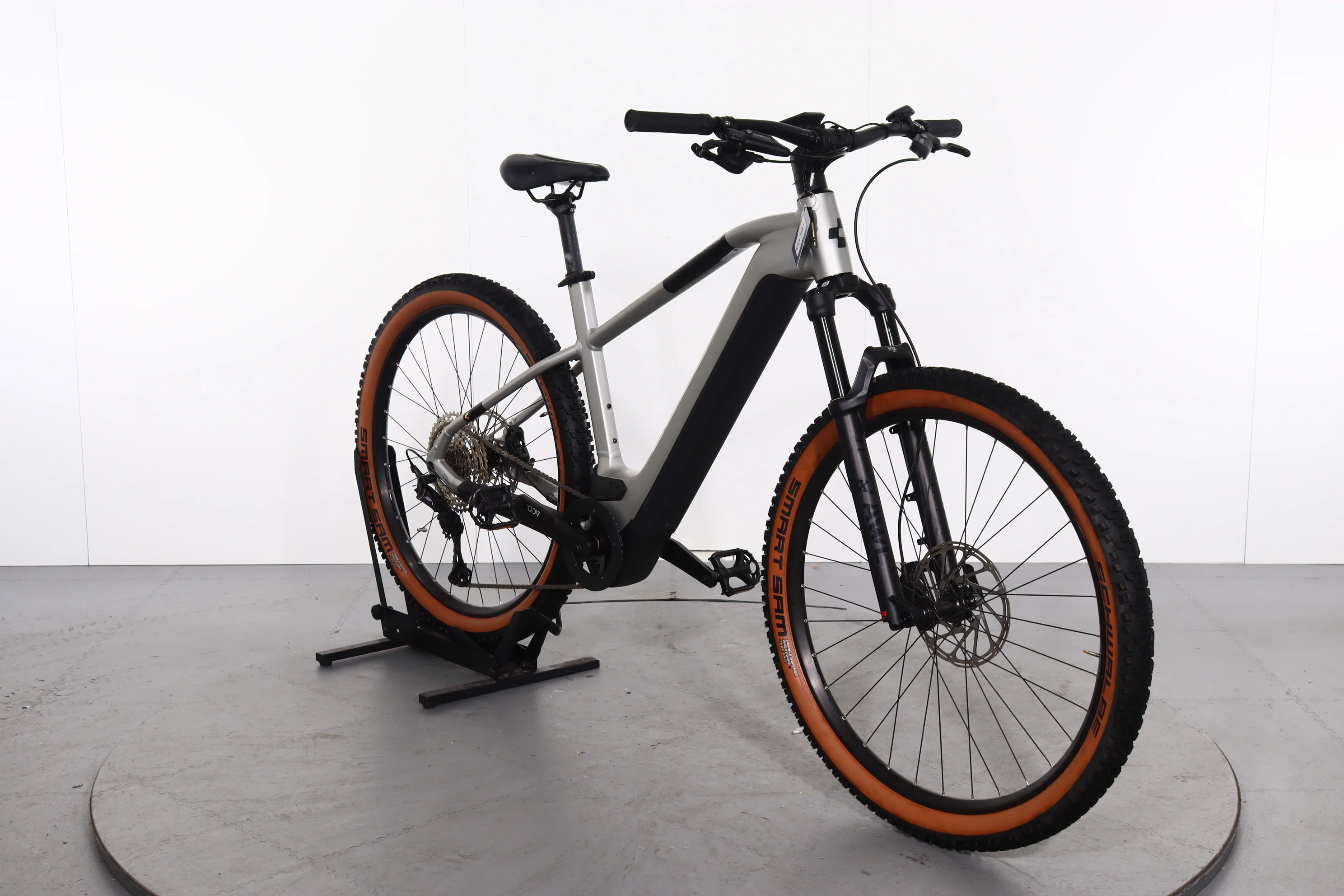 Cube Reaction Hybrid SLX - Image 4