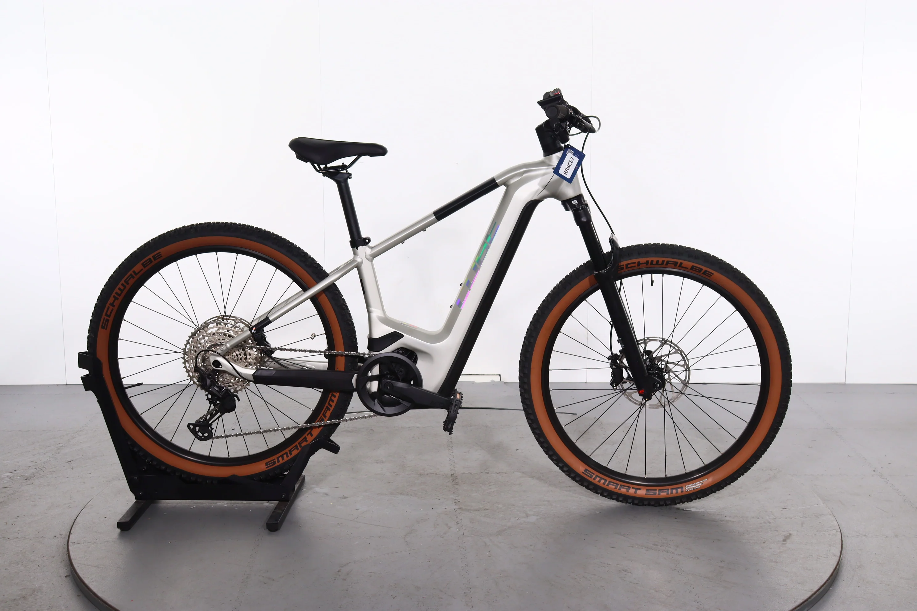Cube Reaction Hybrid SLX