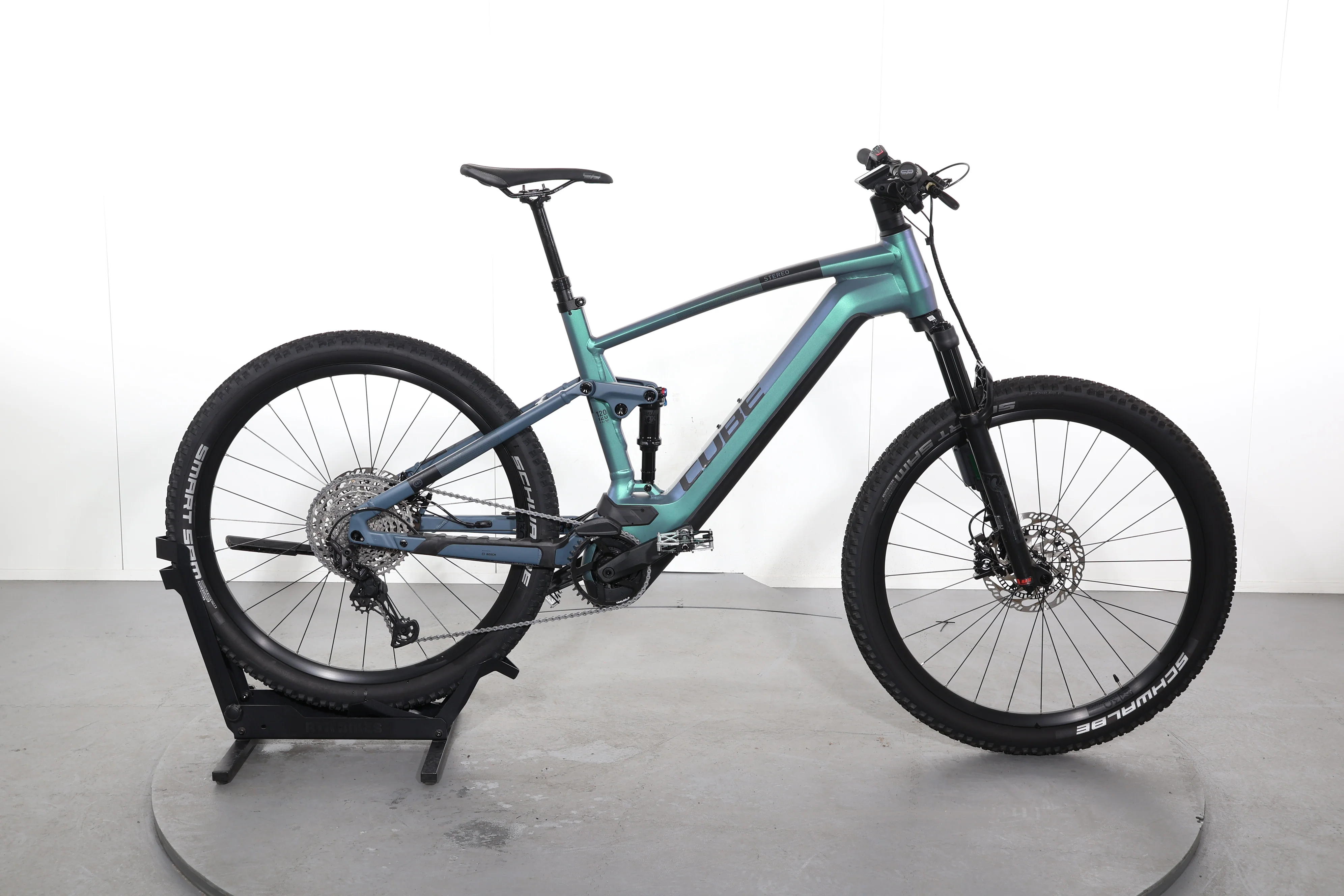 Cube Stereo Hybrid 120 Abs