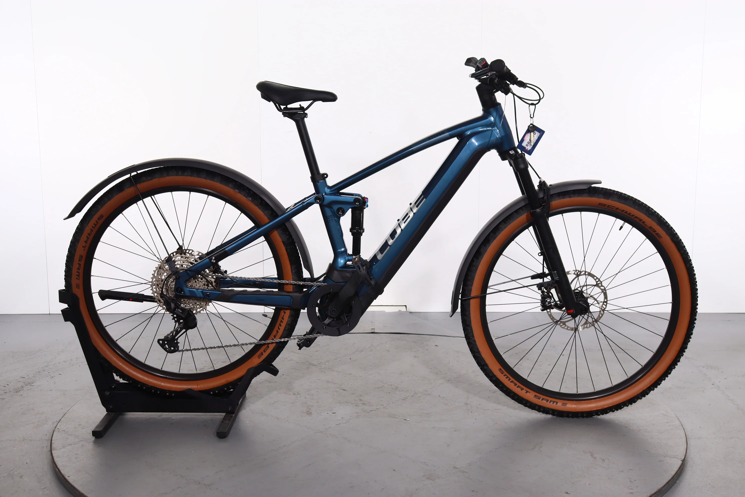 Cube Stereo Hybrid 120 Race 750