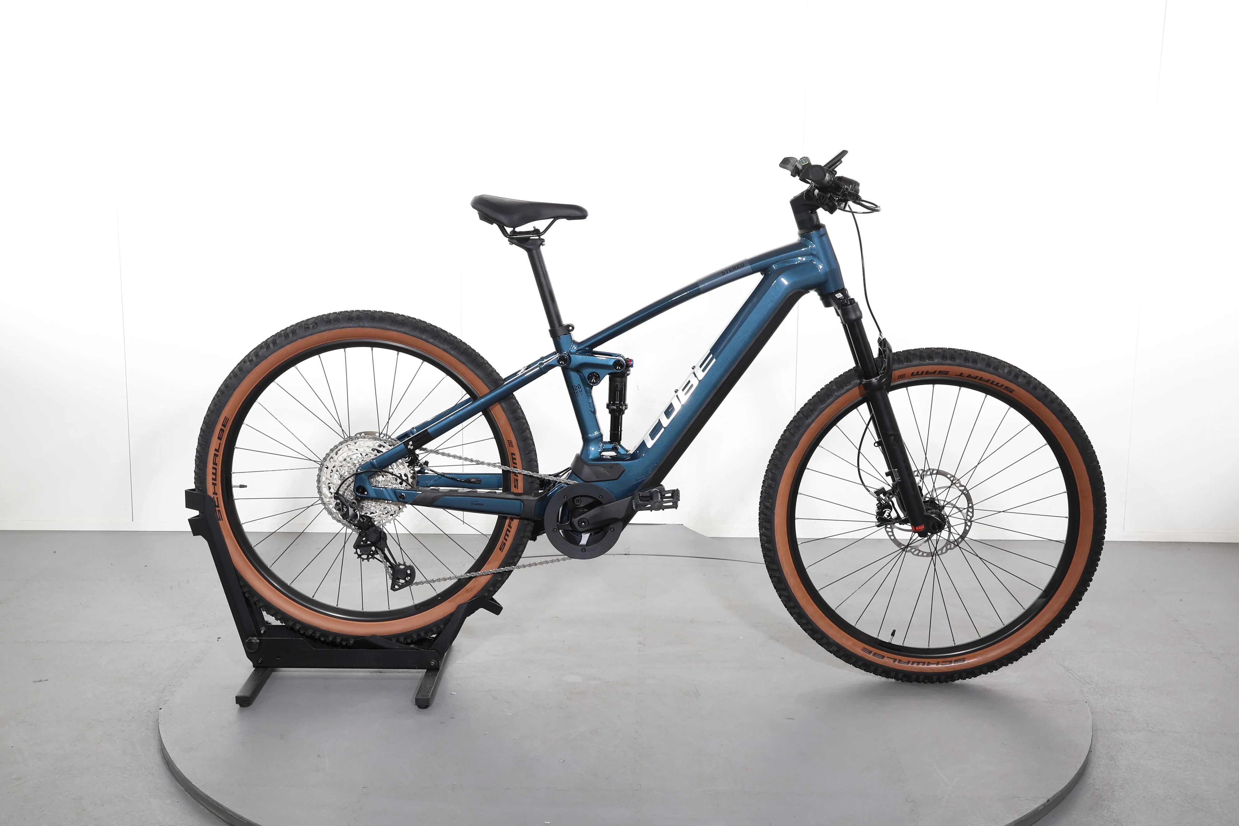 Cube Stereo Hybrid 120 Race 750