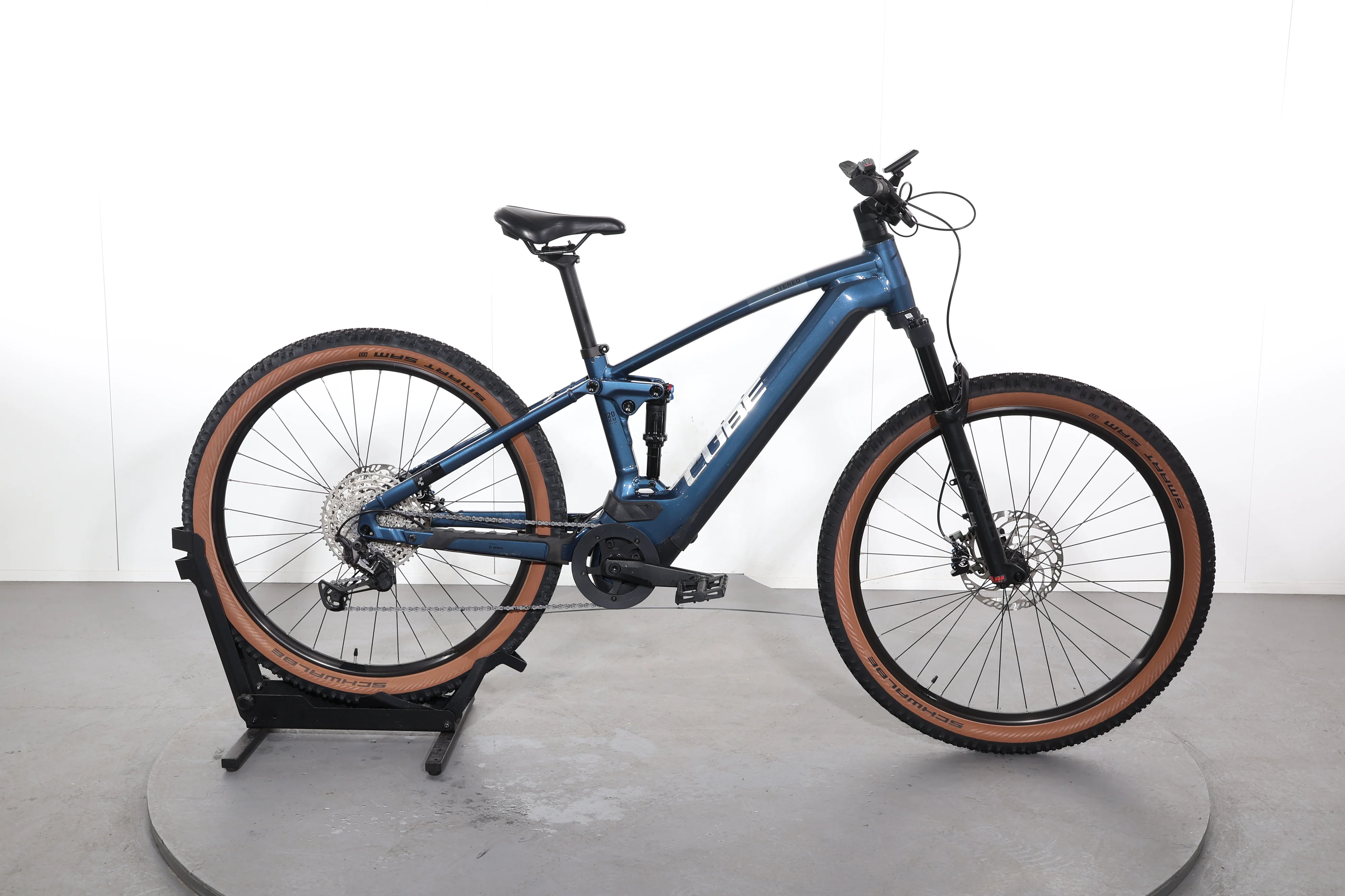Cube Stereo Hybrid 120 Race 750