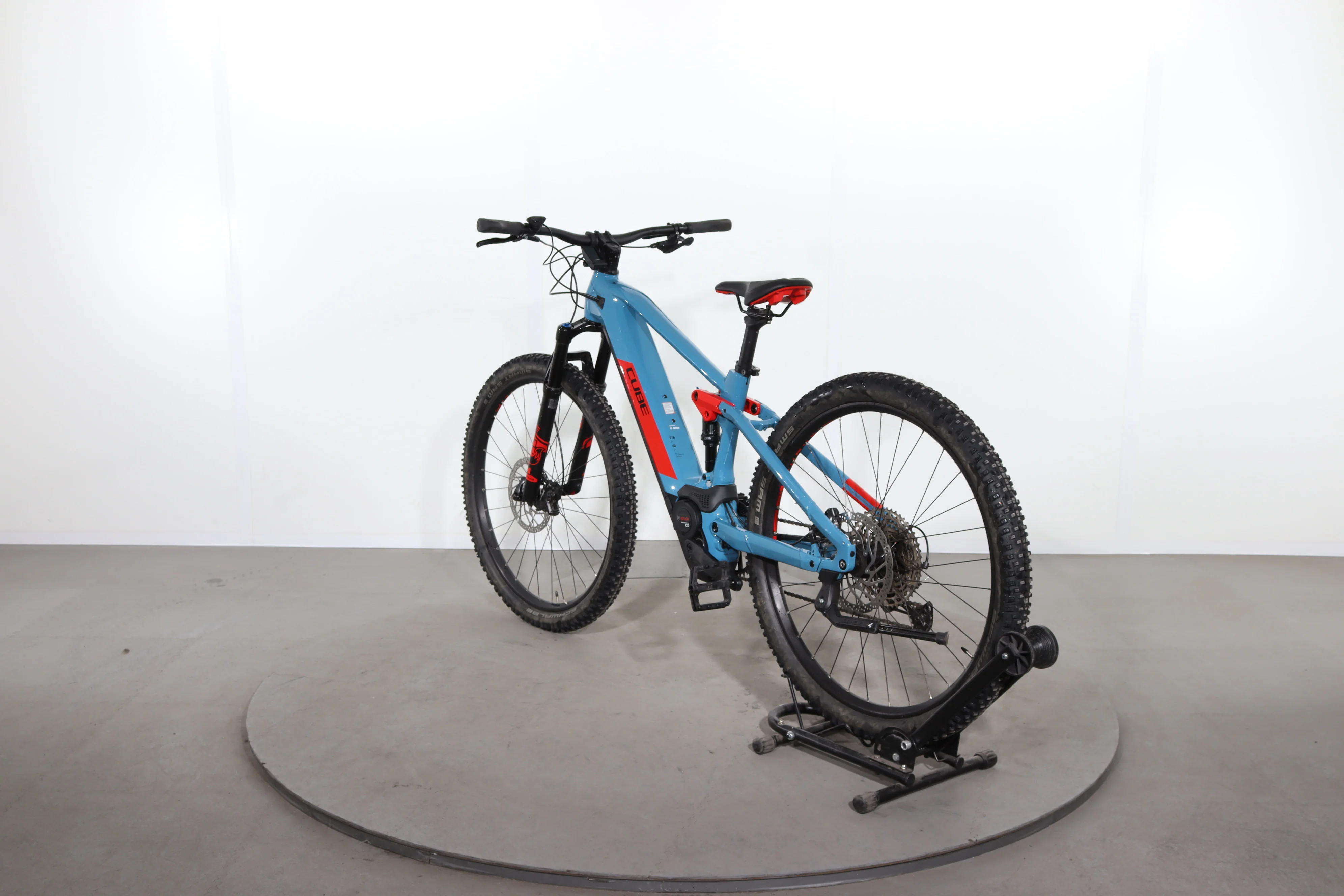 Cube Stereo Hybrid 120 Race - Image 5