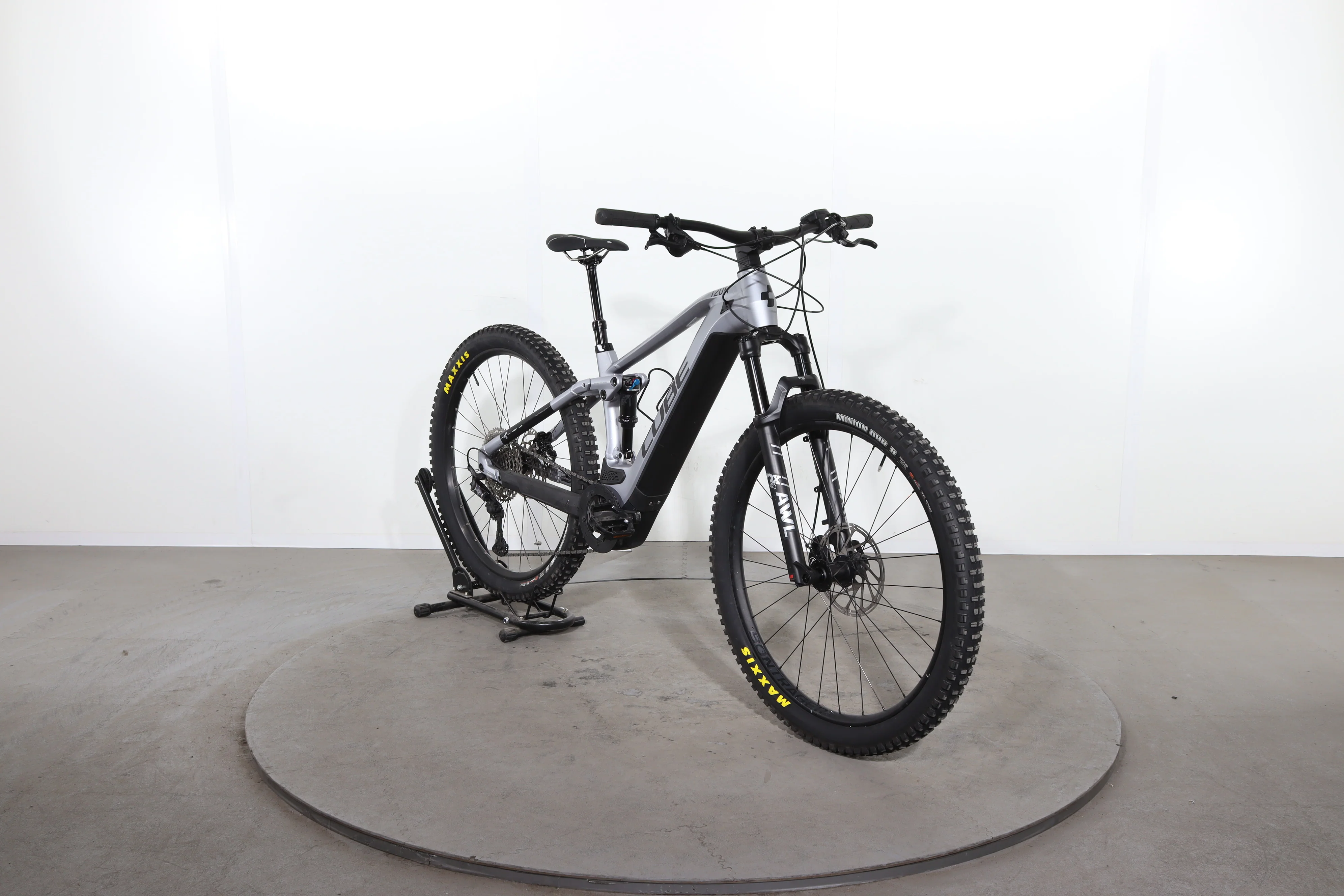Cube Stereo Hybrid 120 Race - Image 2