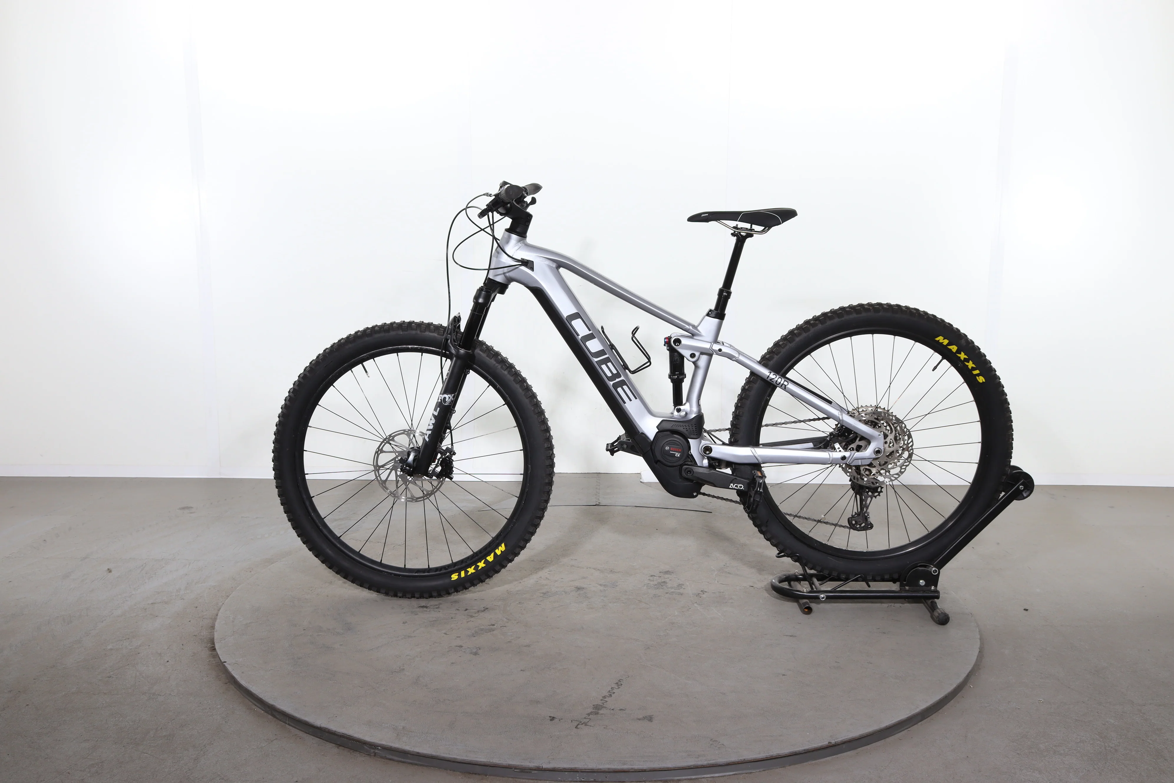 Cube Stereo Hybrid 120 Race - Image 4