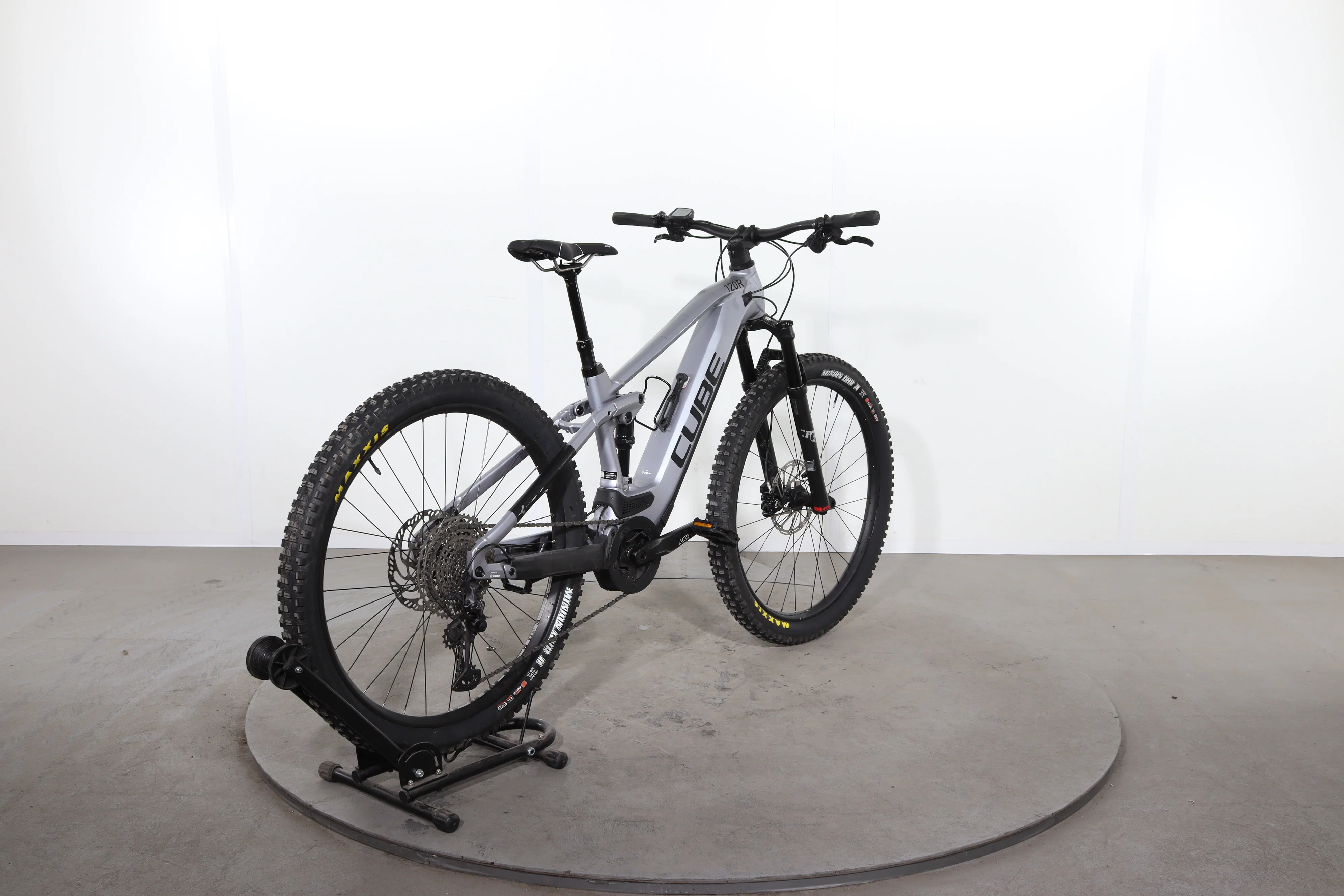 Cube Stereo Hybrid 120 Race - Image 6
