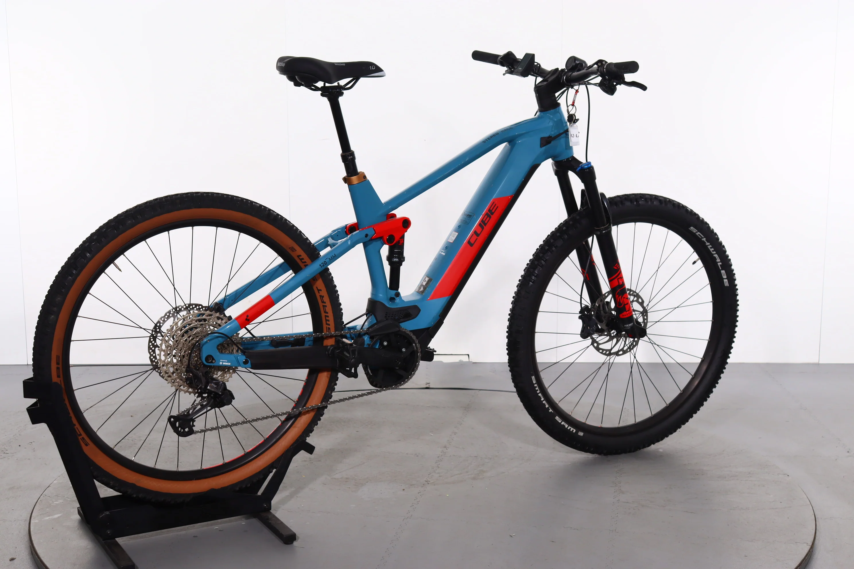 Cube Stereo Hybrid 120 Race - Image 4