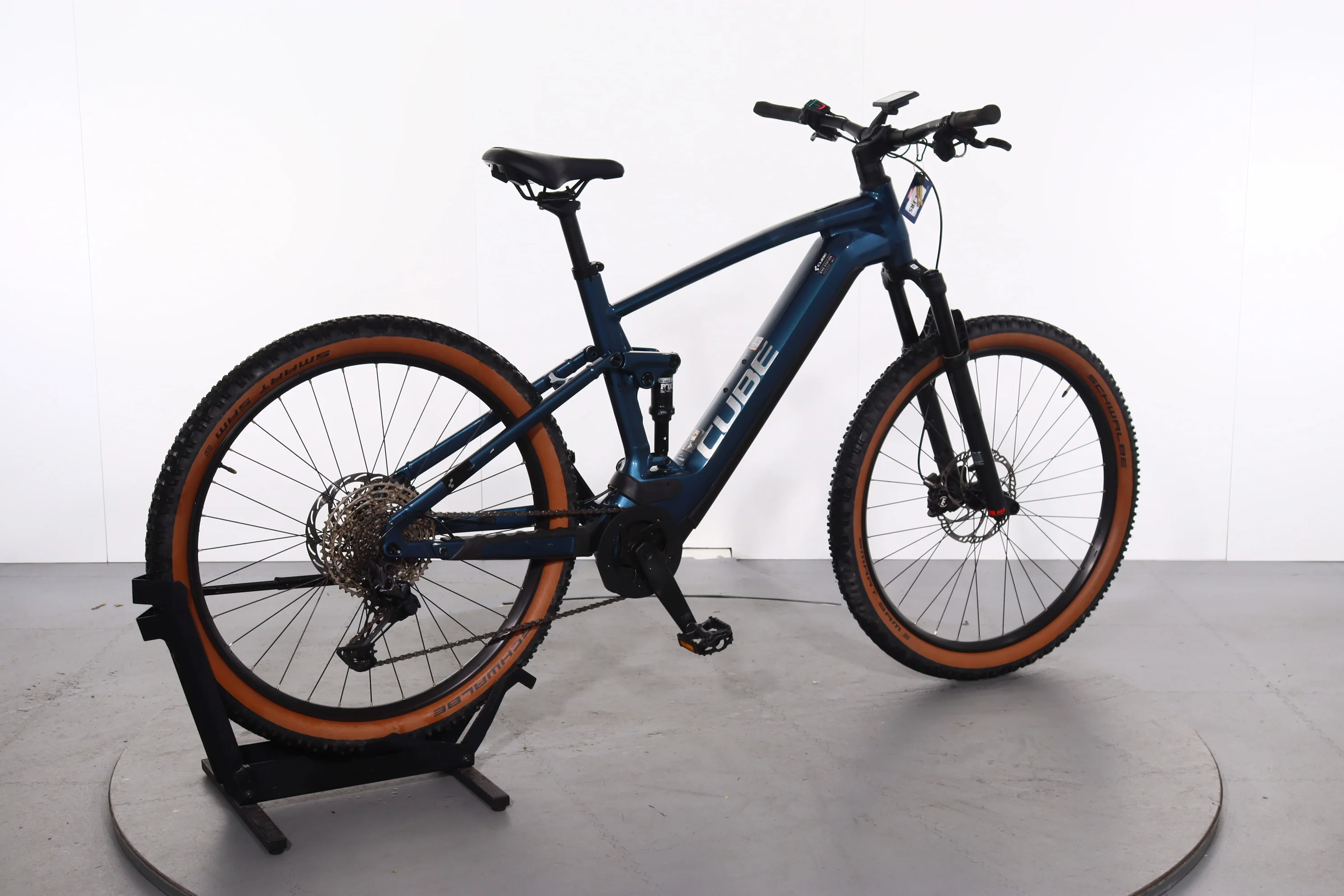 Cube Stereo Hybrid 120 Race - Image 2