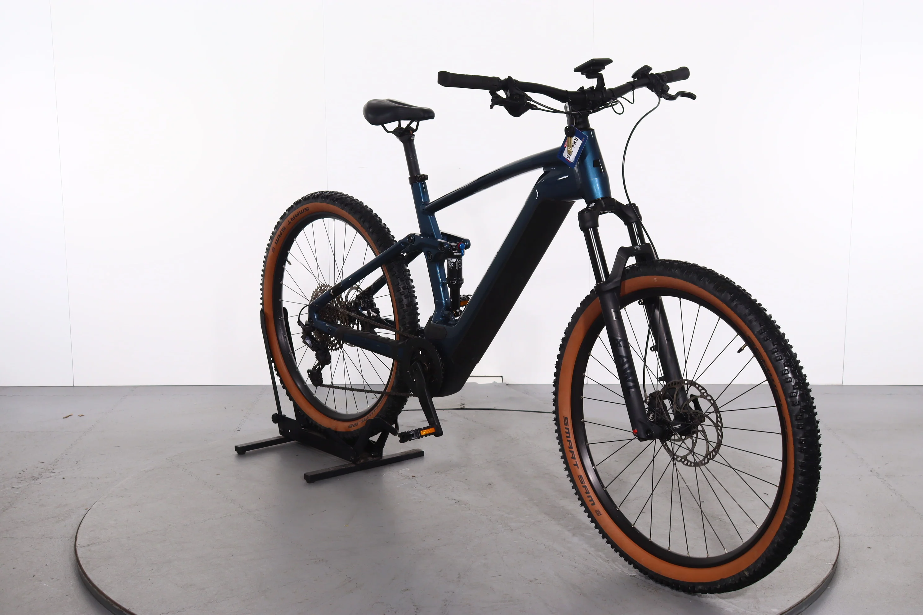 Cube Stereo Hybrid 120 Race - Image 3