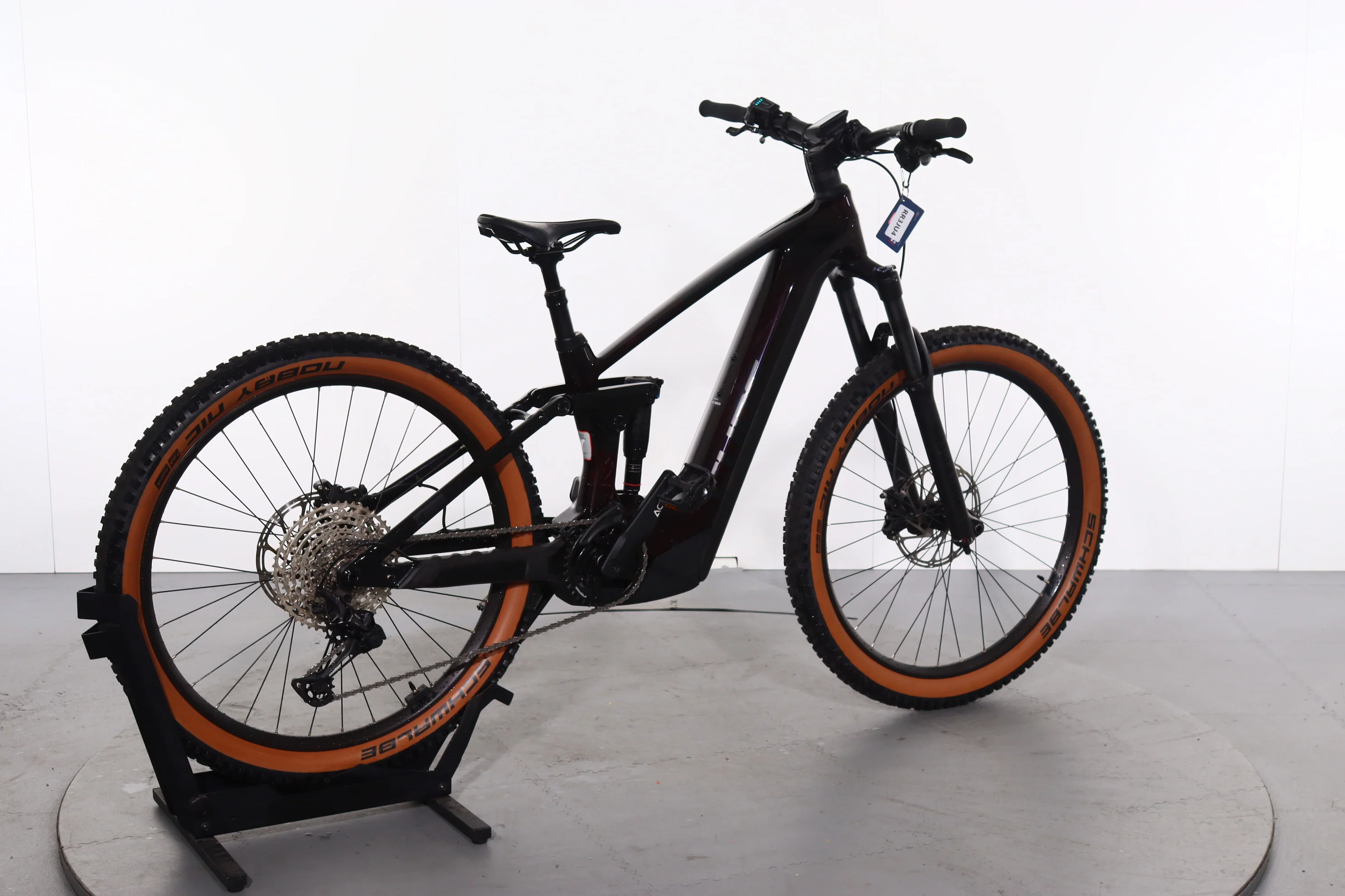 Cube Stereo Hybrid 140 Hpc Race - Image 2
