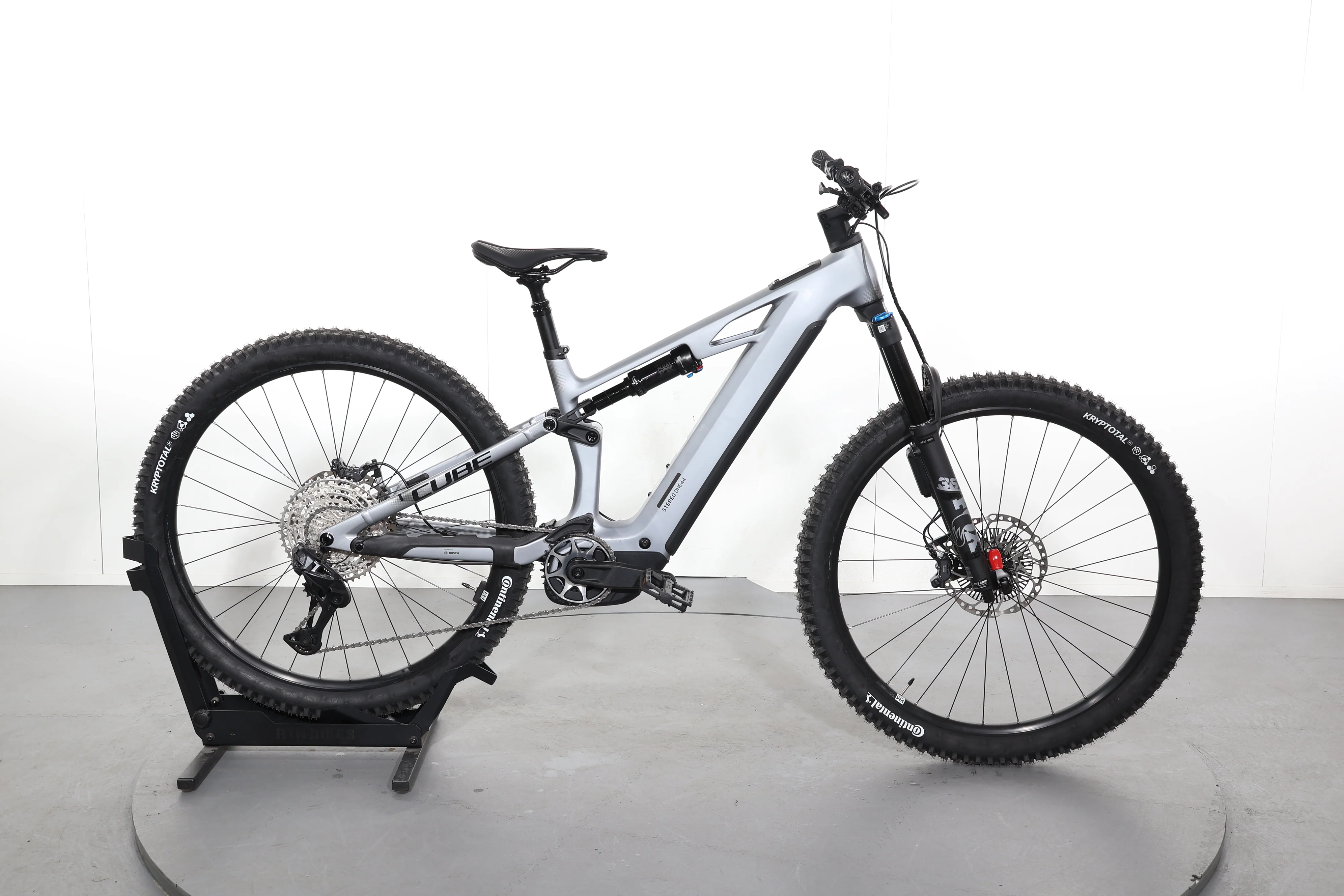 Cube Stereo Hybrid One44 HPC SLX EVO 800