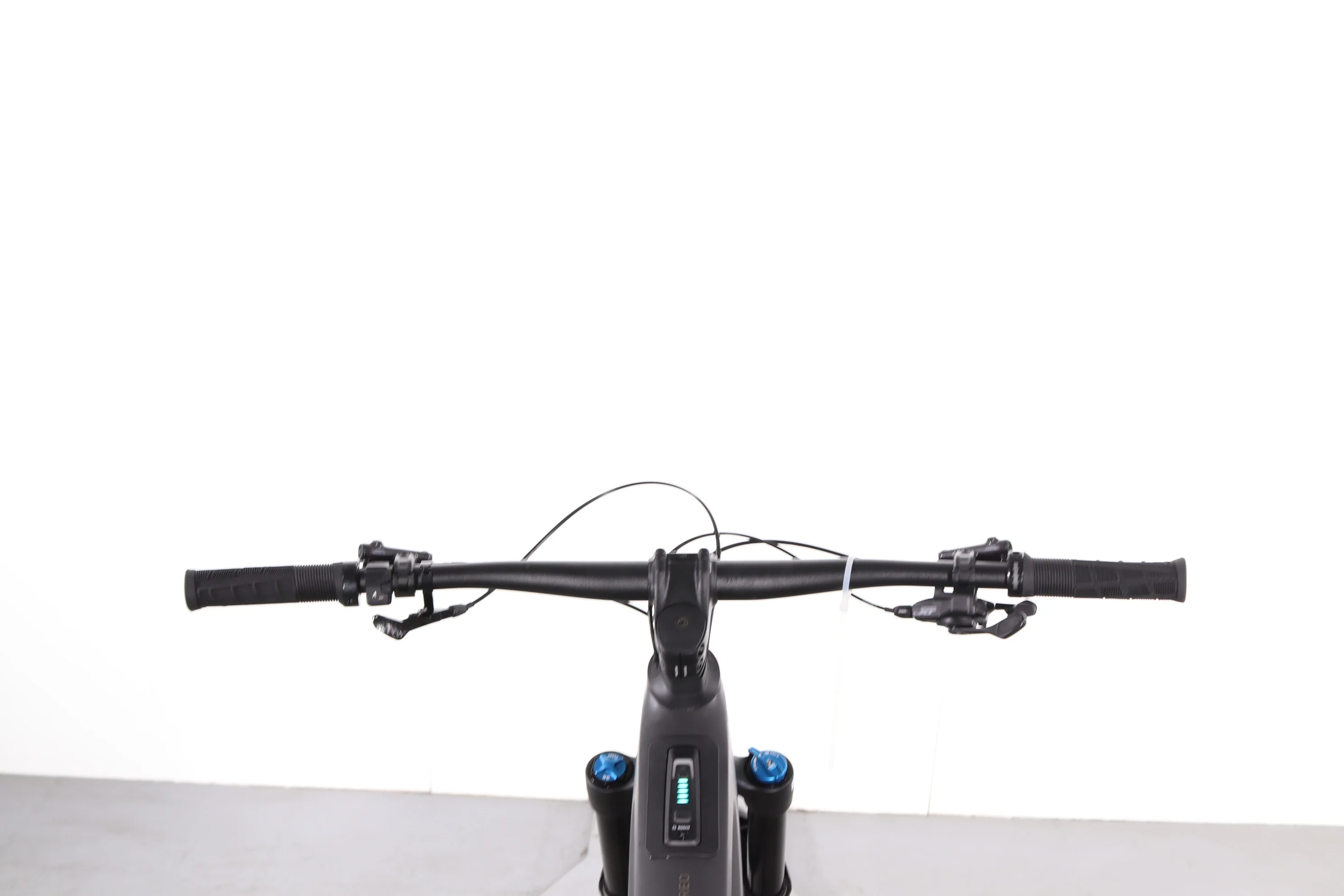 Cube Stereo Hybrid One77 Hpc Slx 800 - Image 7