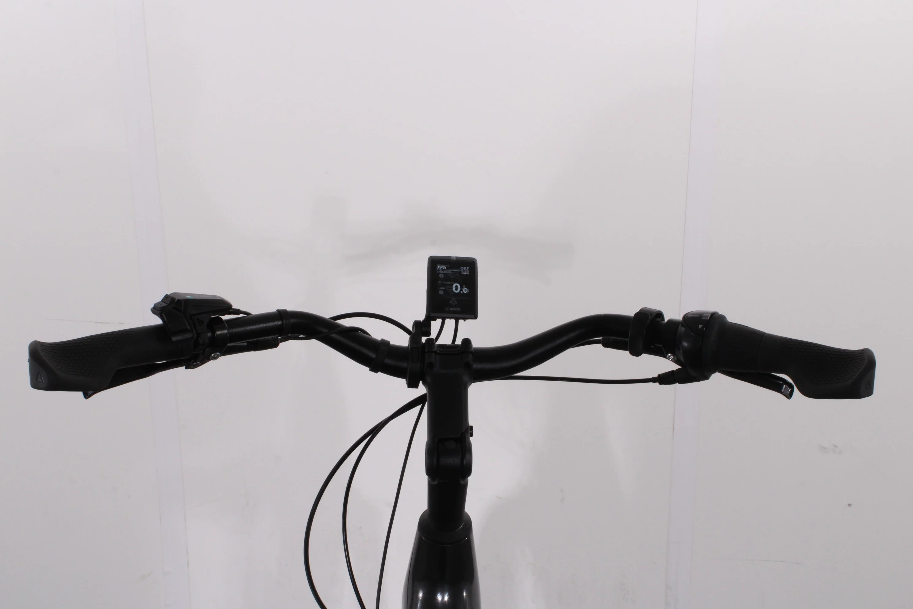 Cube Supreme Hybrid Deluxe One - Image 7
