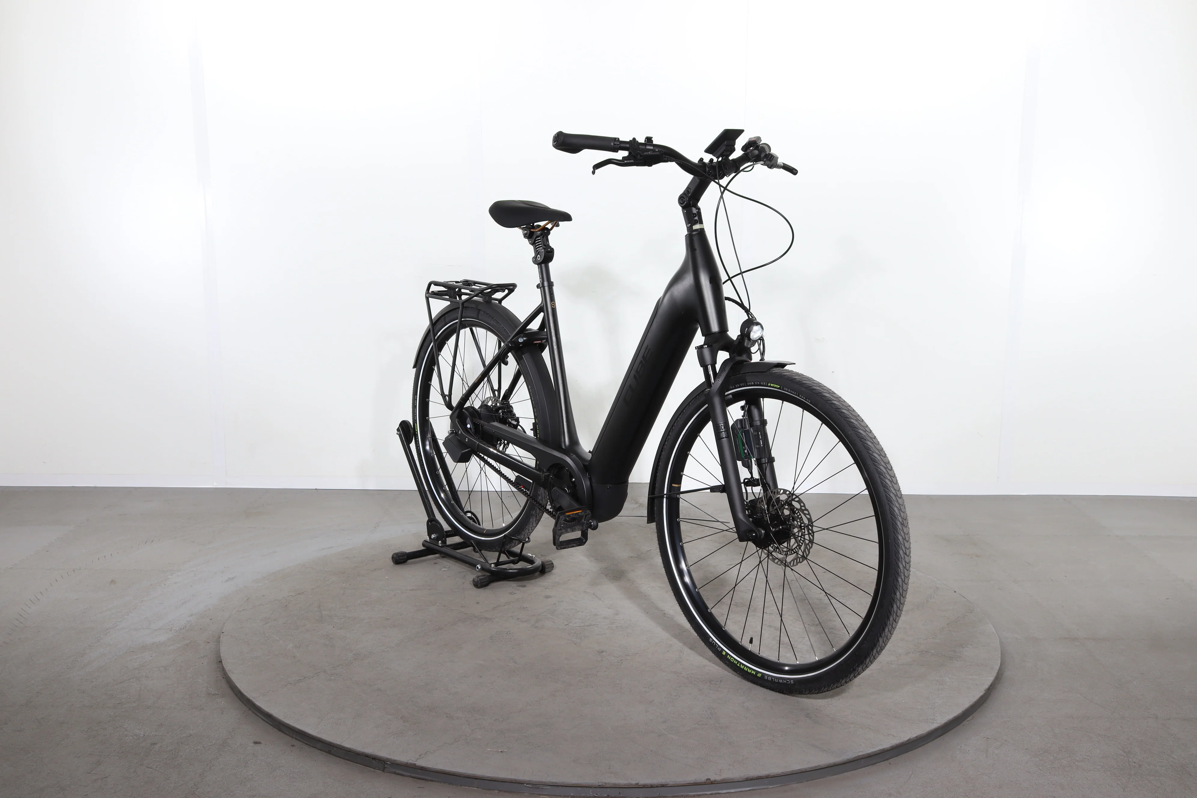 Cube Supreme Hybrid Deluxe SLT - Image 2